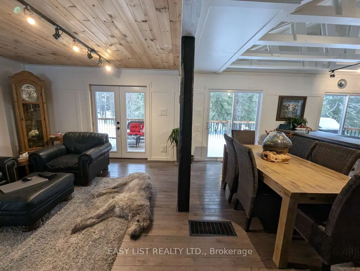 22 Camp Road