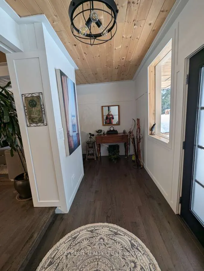 22 Camp Road