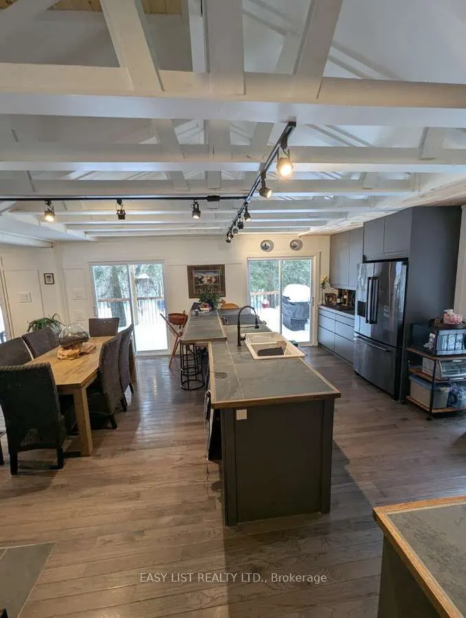 22 Camp Road