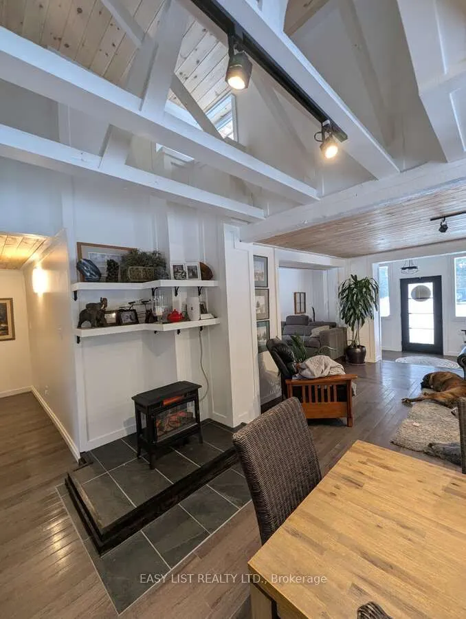 22 Camp Road