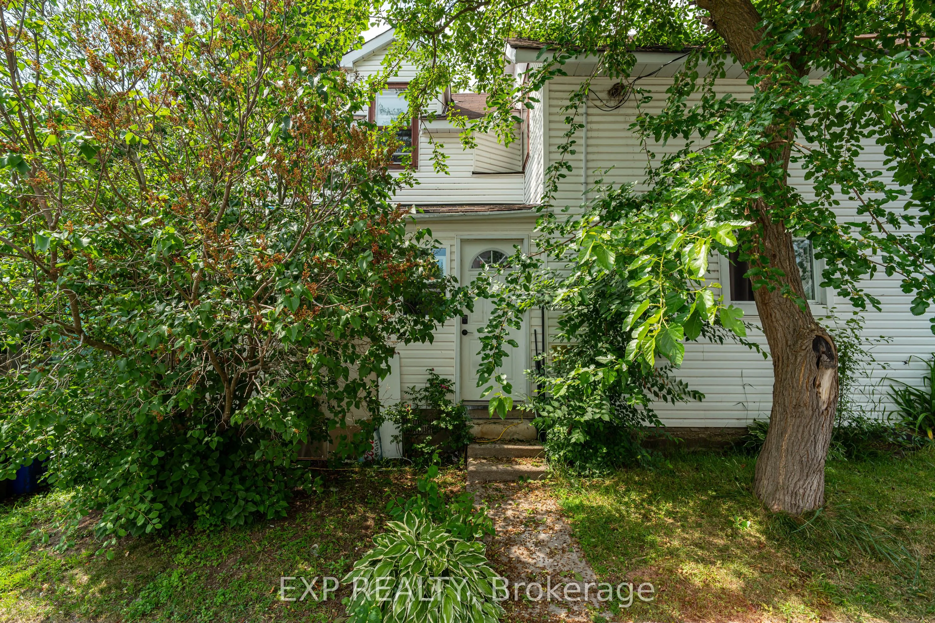 294 Moffatt Street