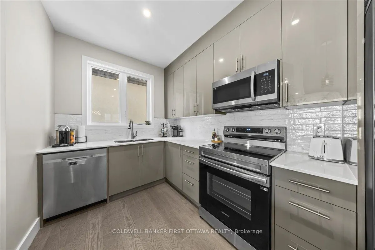 25 Pennard Way, #A & B