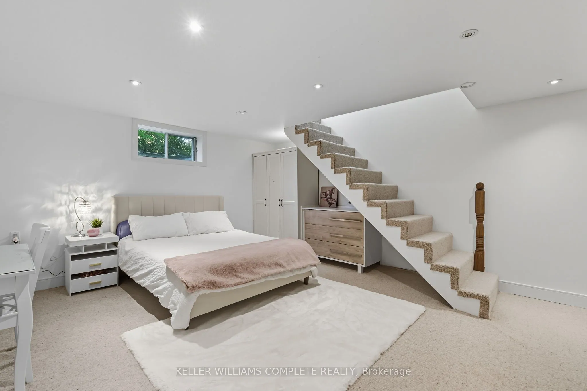 345 Jerseyville Road W