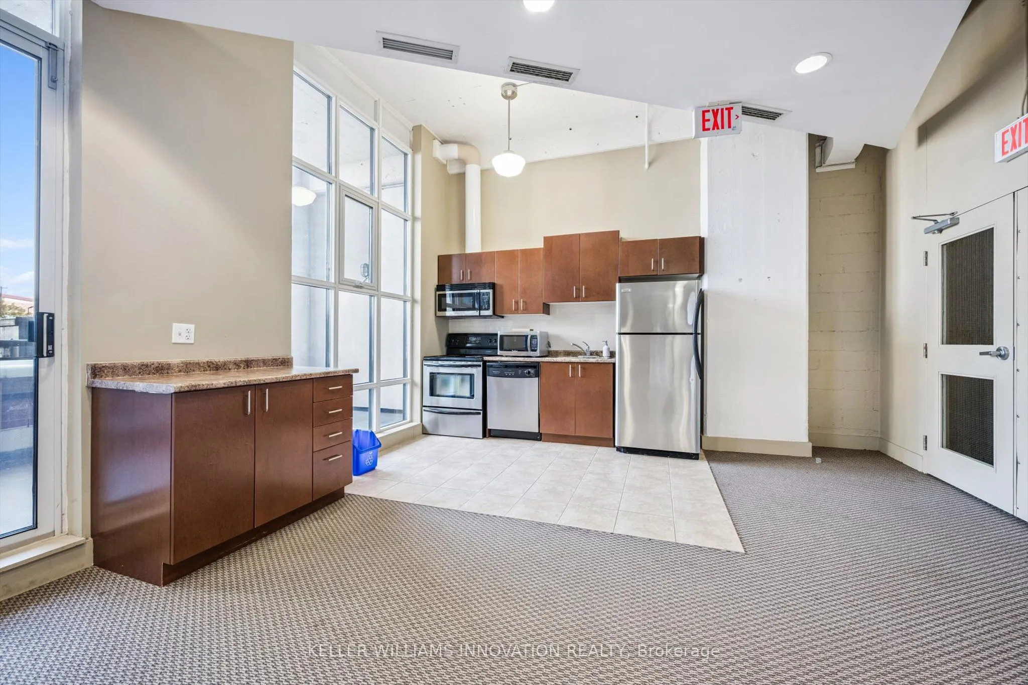 410 King Street W, #116