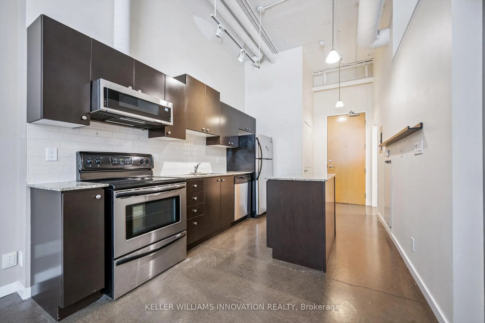 410 King Street W, #116