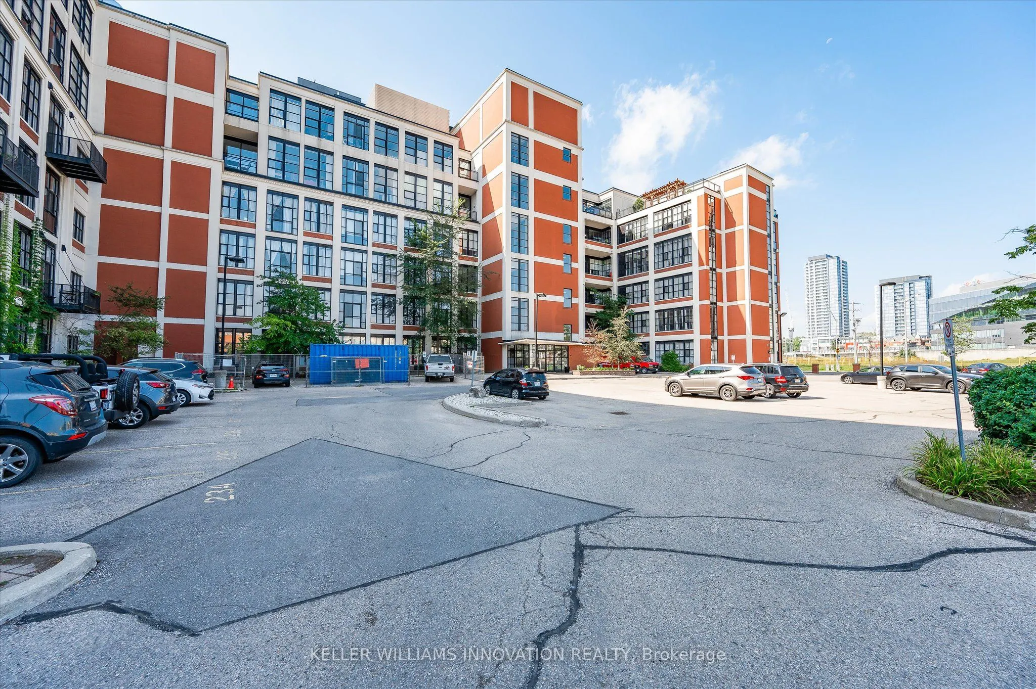 410 King Street W, #116