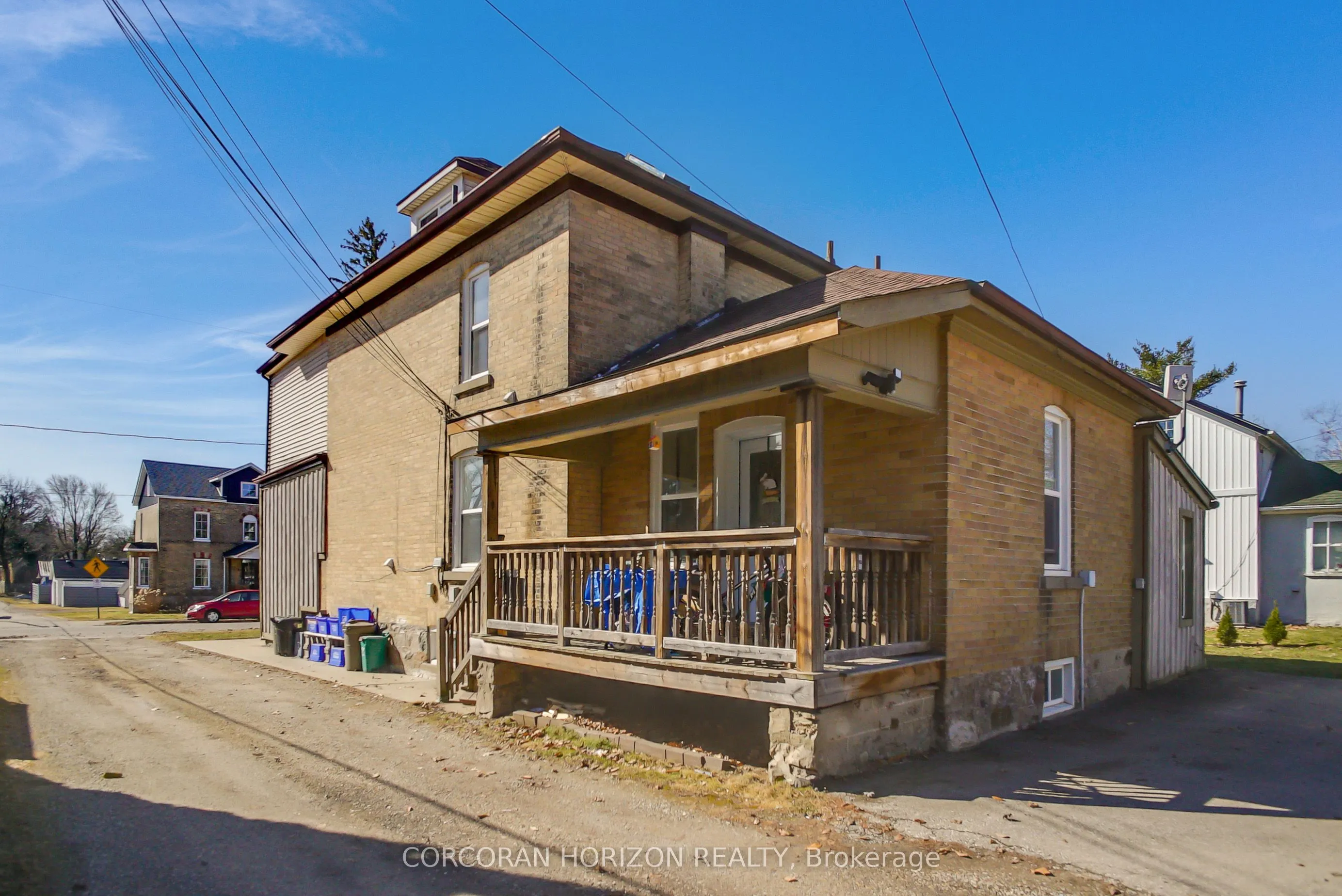 17 Shaw Avenue W