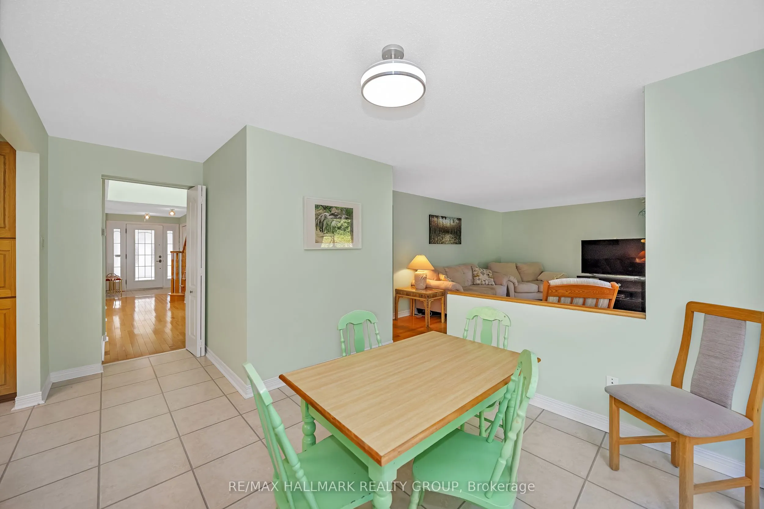 1725 Autumn Ridge Drive