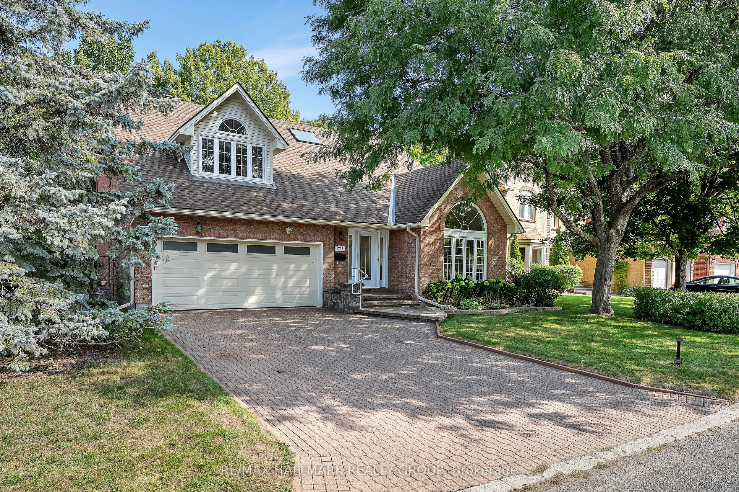 1725 Autumn Ridge Drive