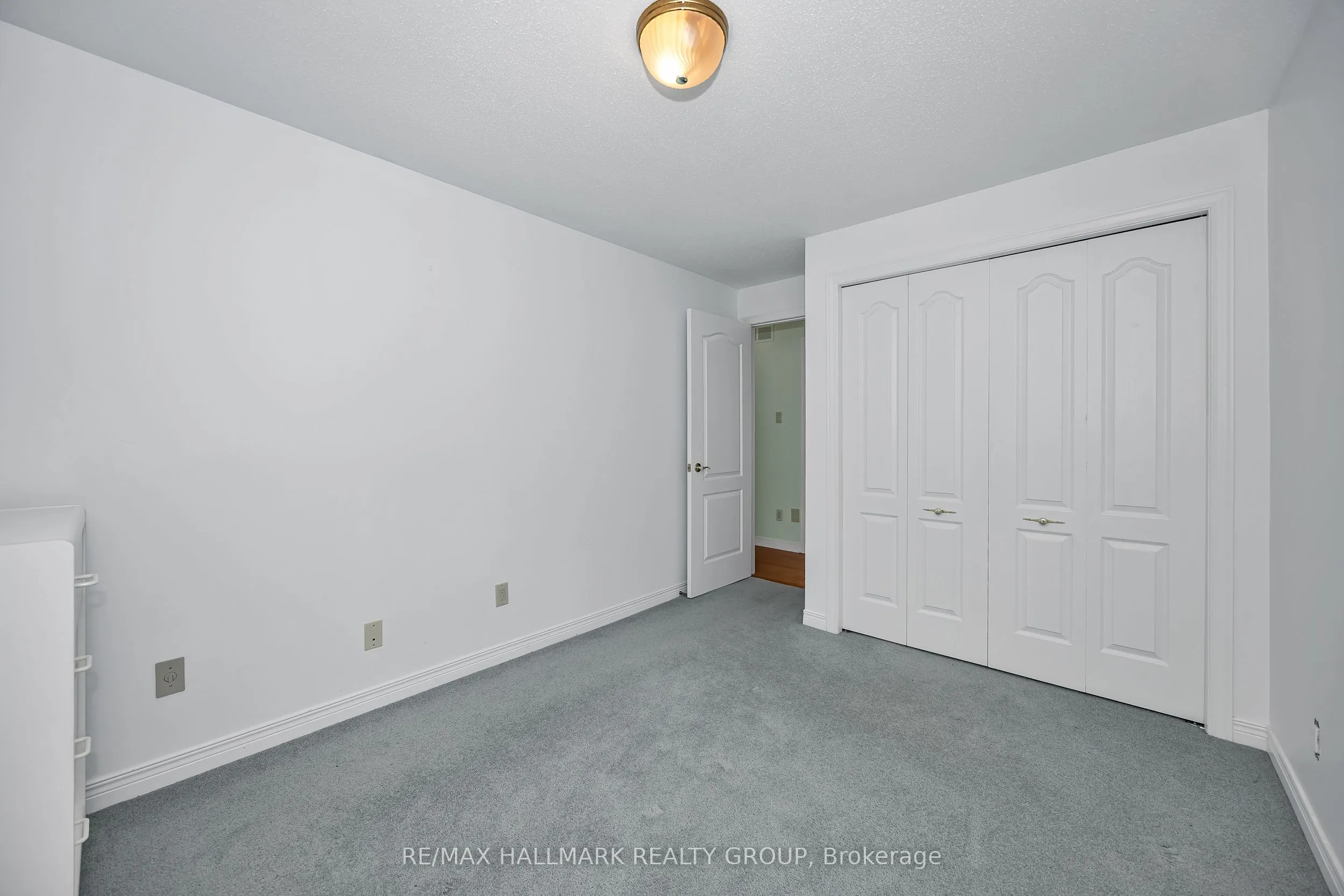 1725 Autumn Ridge Drive