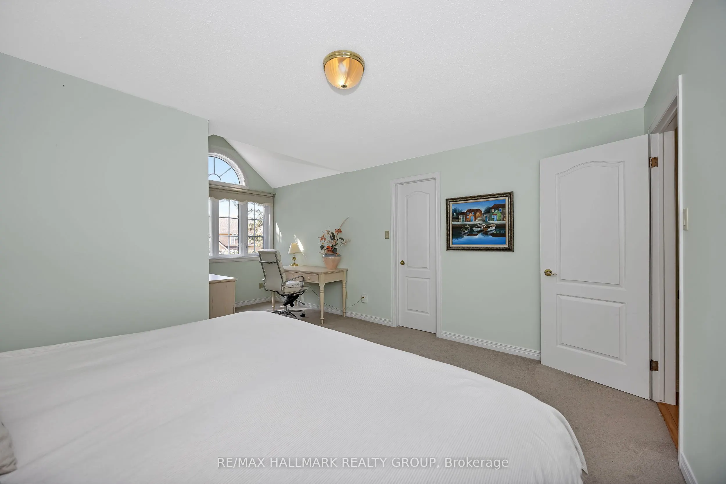 1725 Autumn Ridge Drive