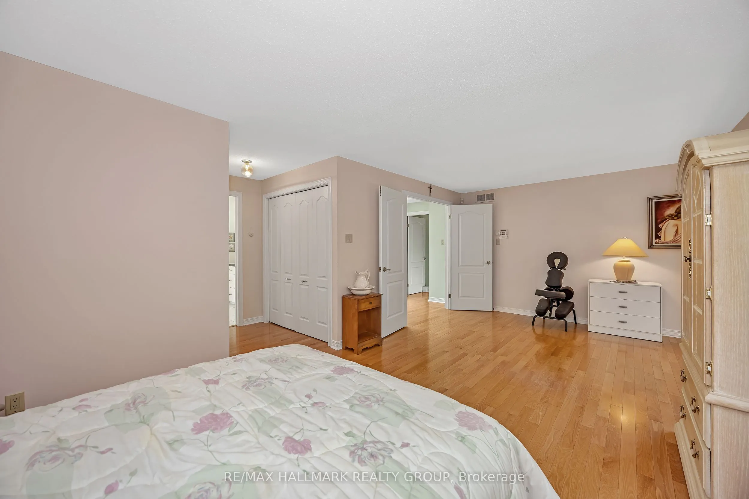1725 Autumn Ridge Drive