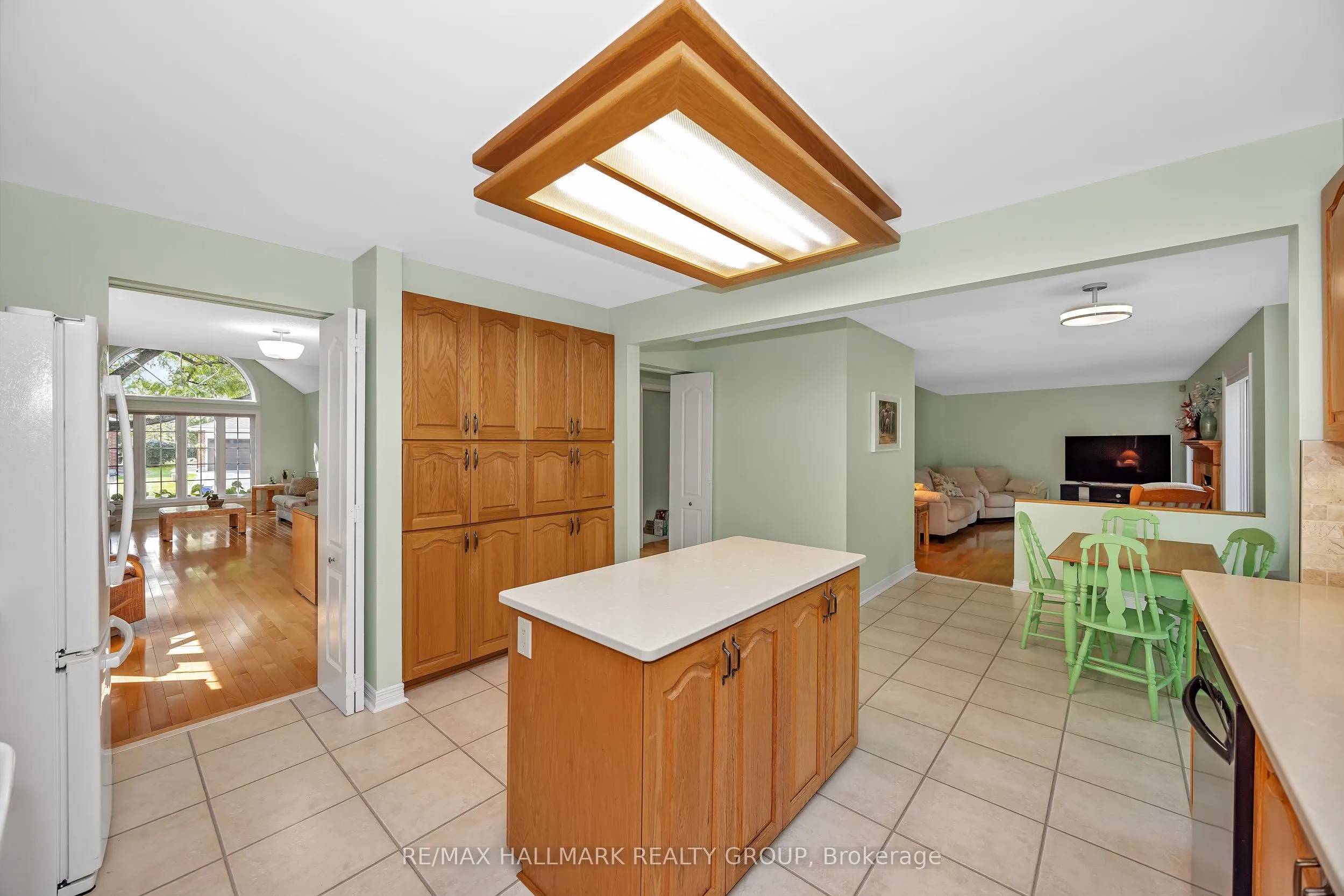 1725 Autumn Ridge Drive