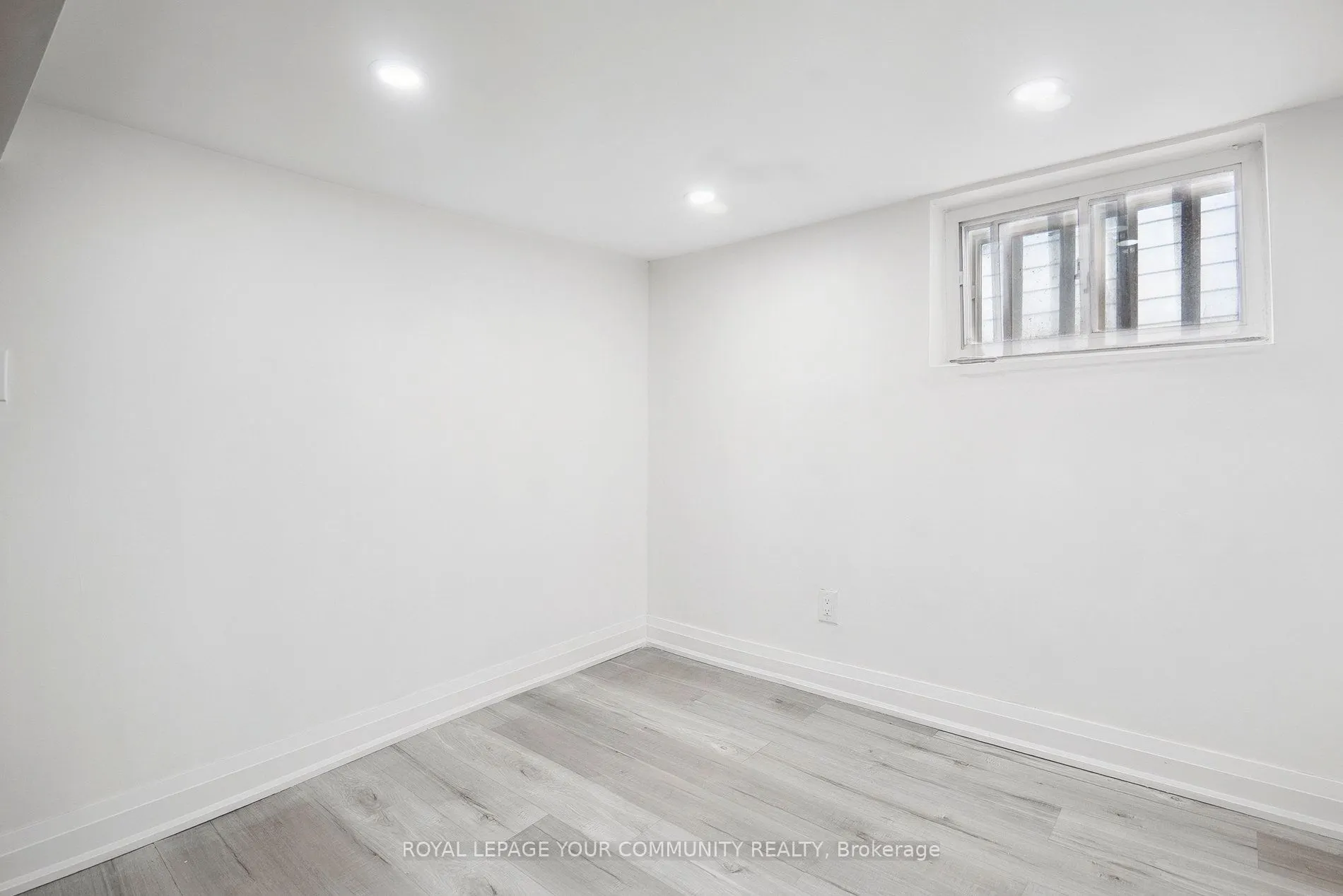 8 Merchison Avenue
