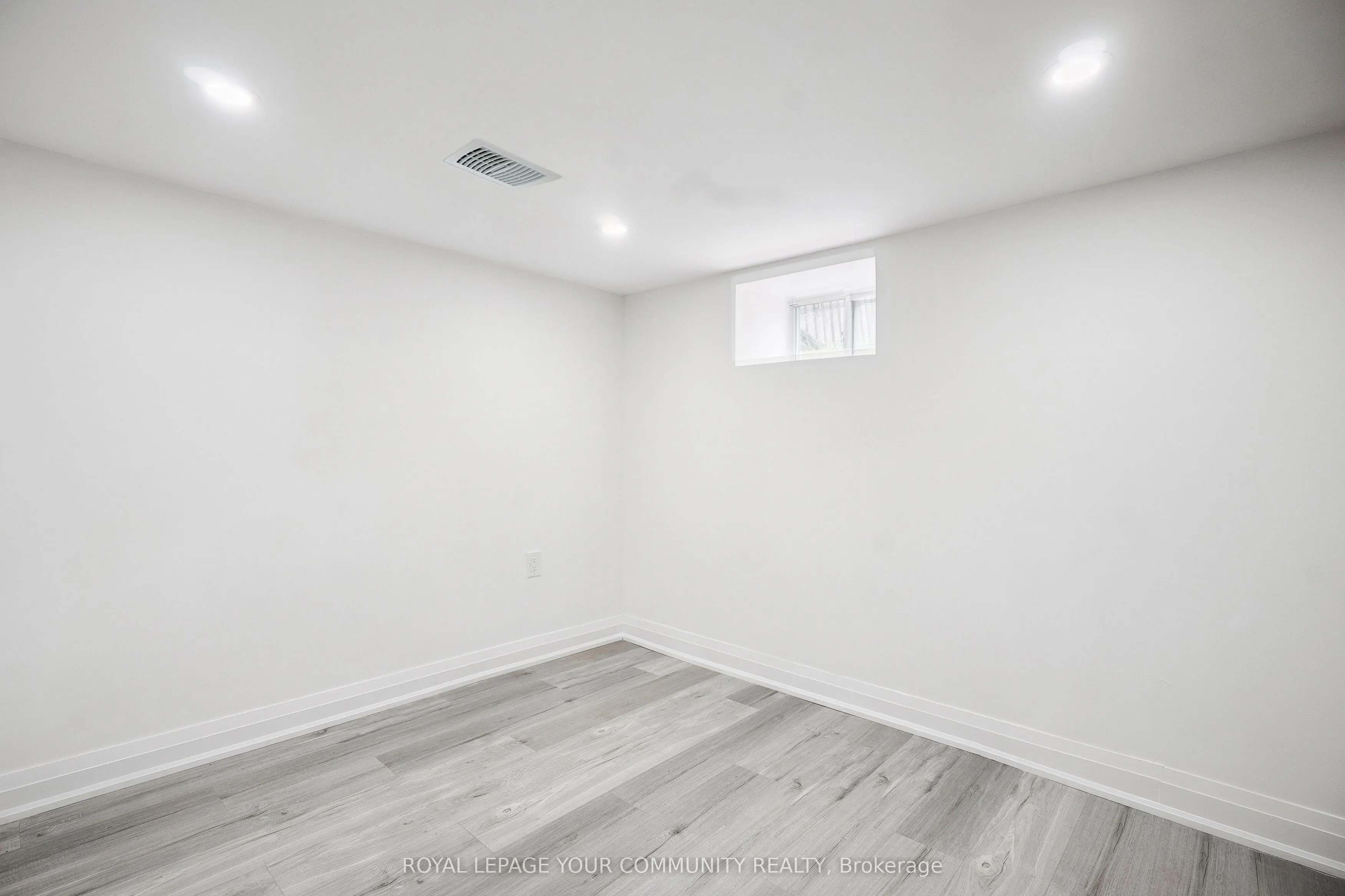8 Merchison Avenue