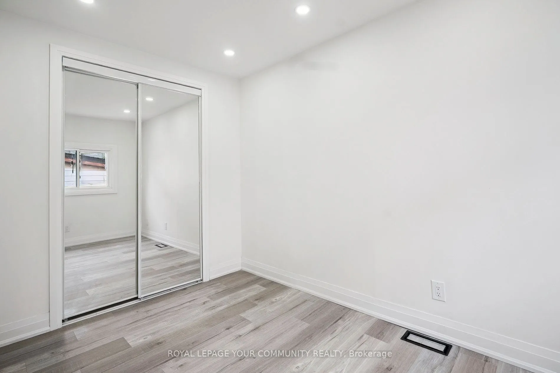 8 Merchison Avenue