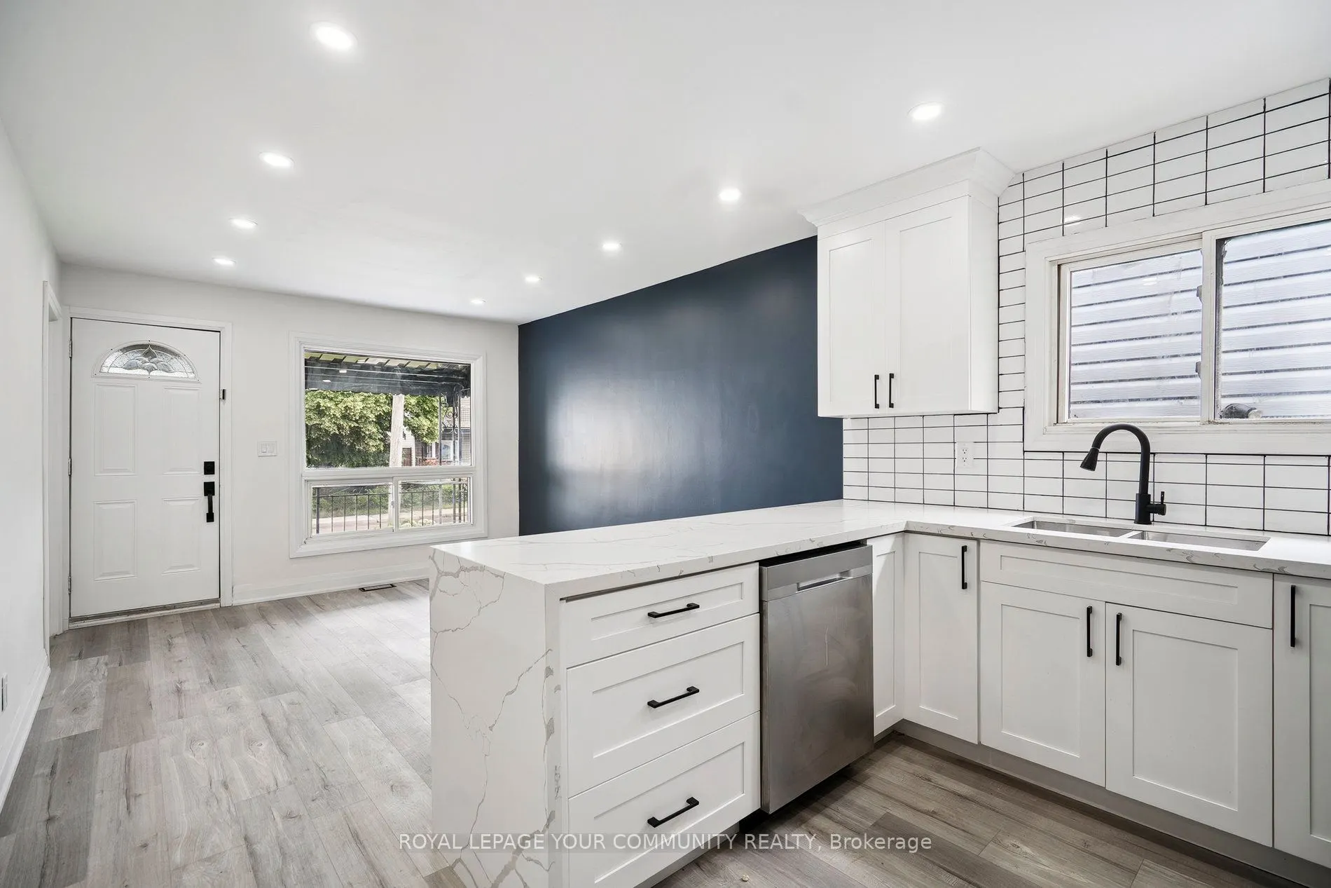 8 Merchison Avenue