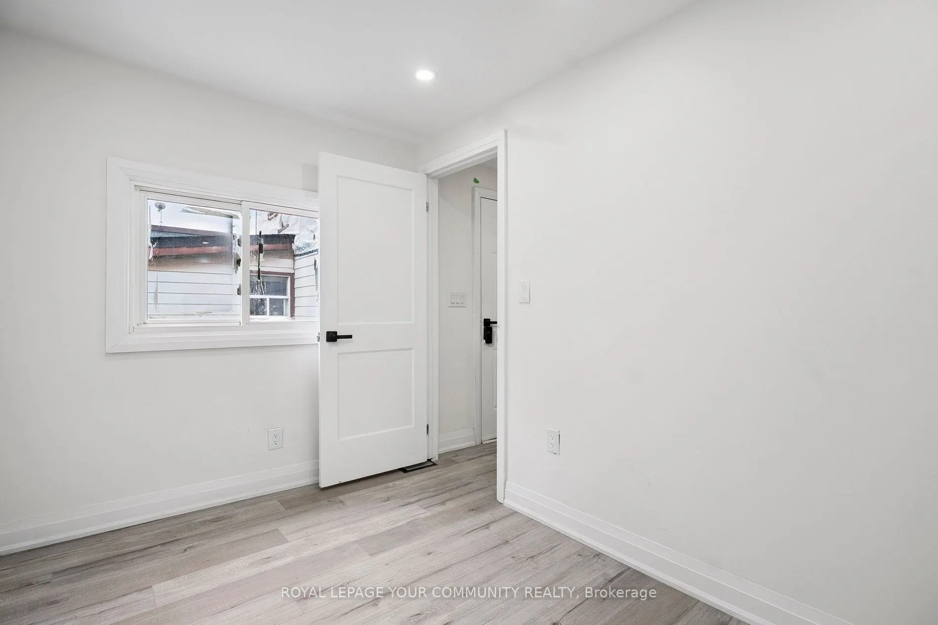 8 Merchison Avenue