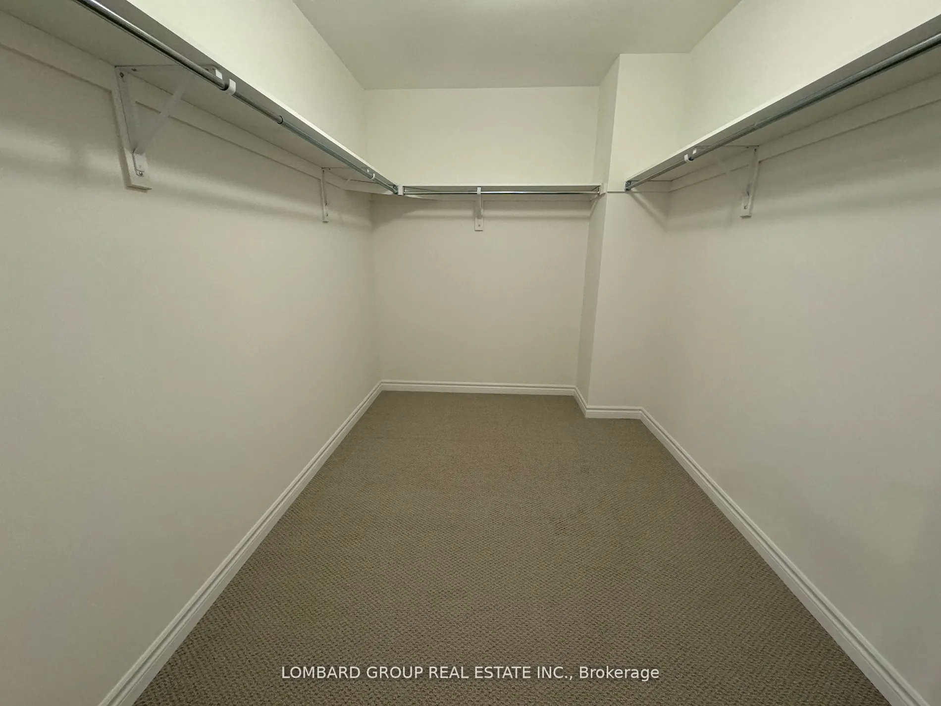 21 Stanley Leitch Drive