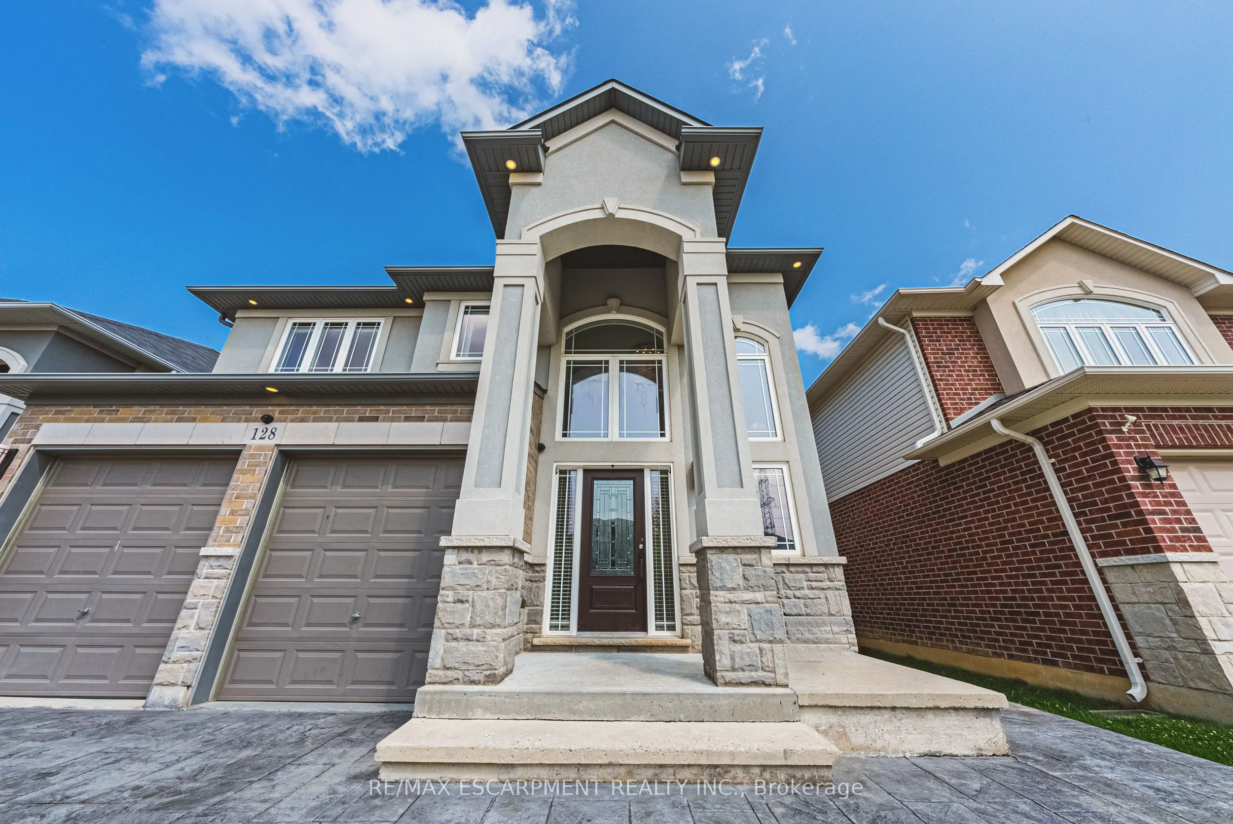 128 Medici Lane