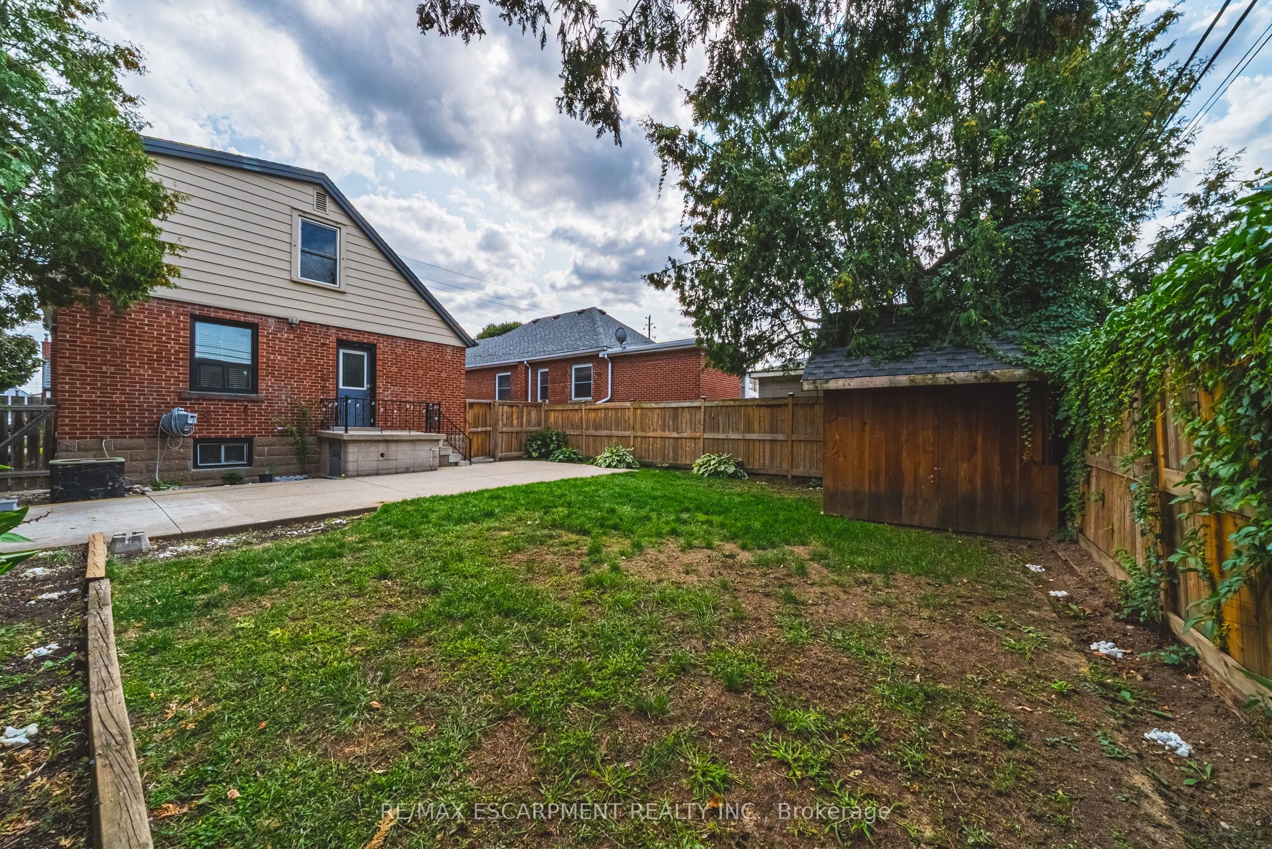 212 RODGERS Road