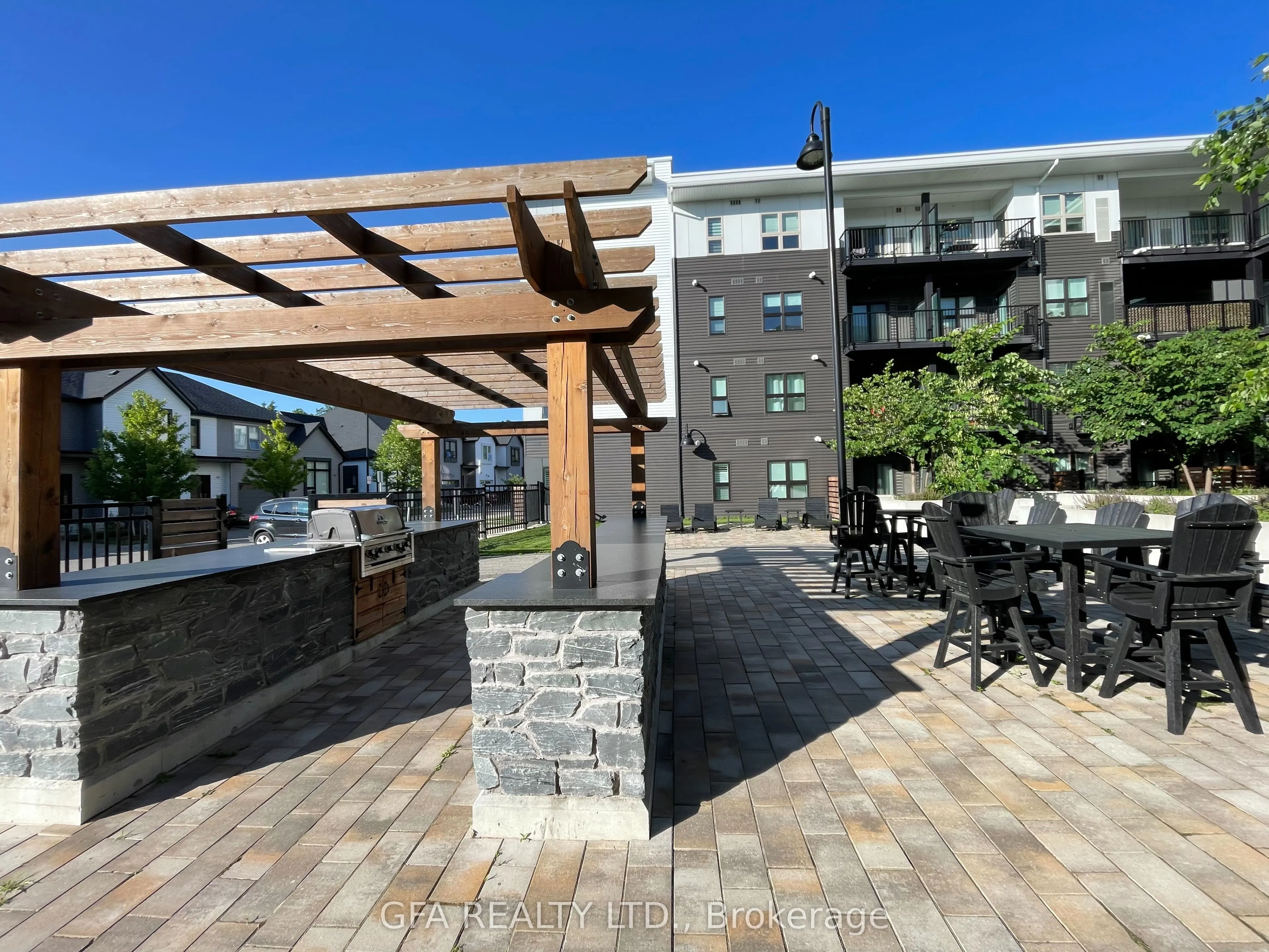 110 Fergus Avenue, #430