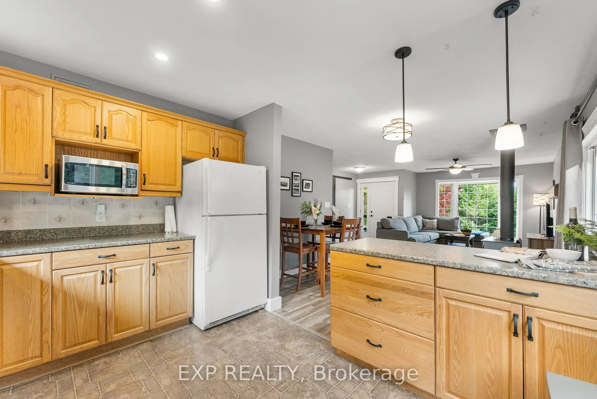 12 Riopelle Road