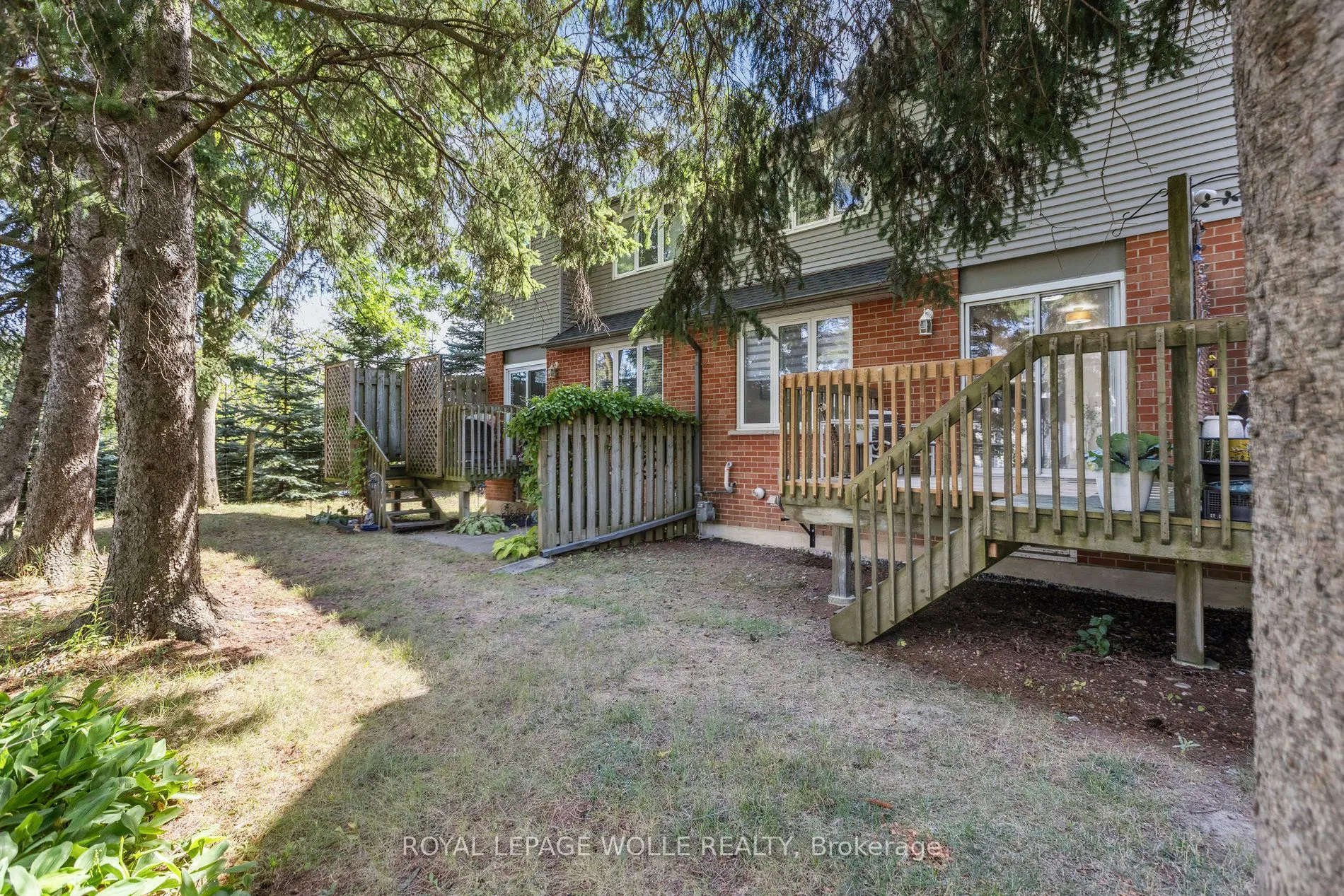 89 Woolwich Street, #27