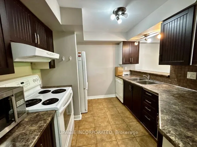 37 Robinson Avenue, #F