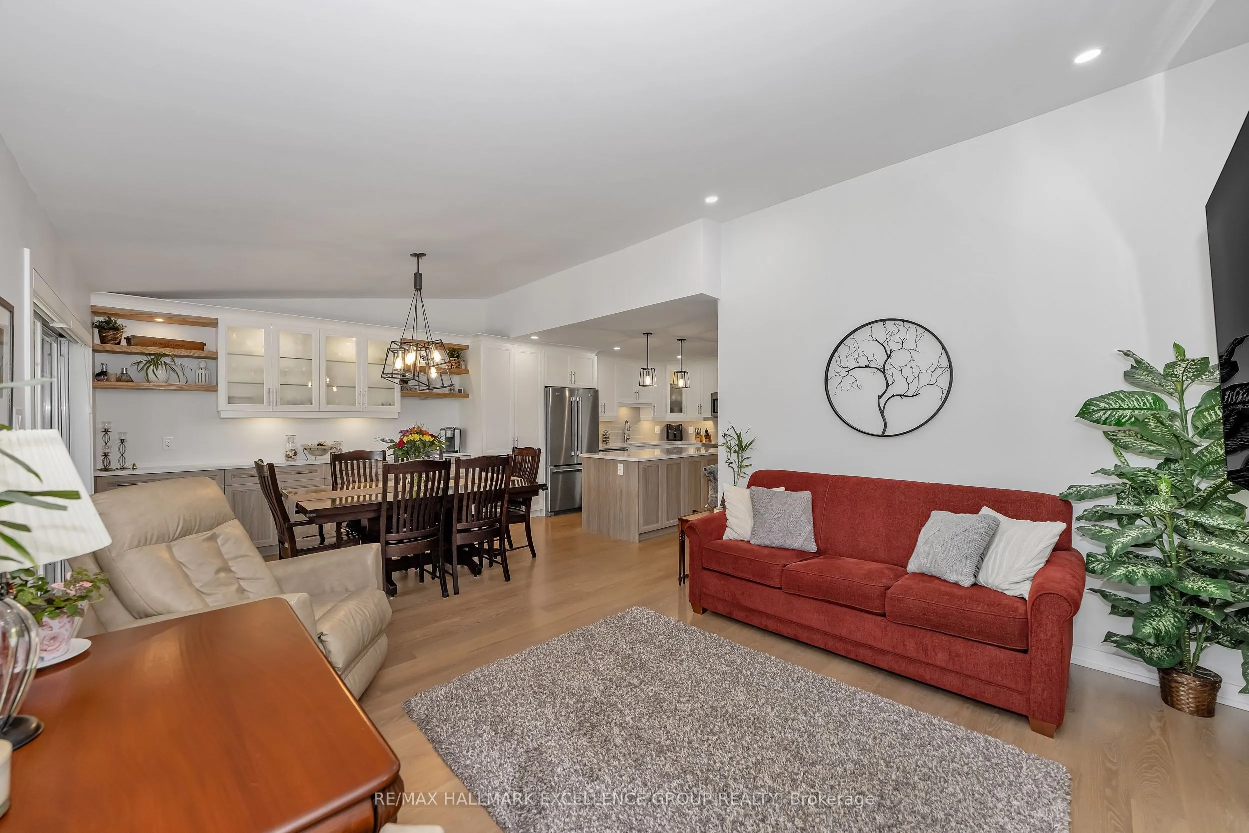 360 Montee Outaouais Road, #707