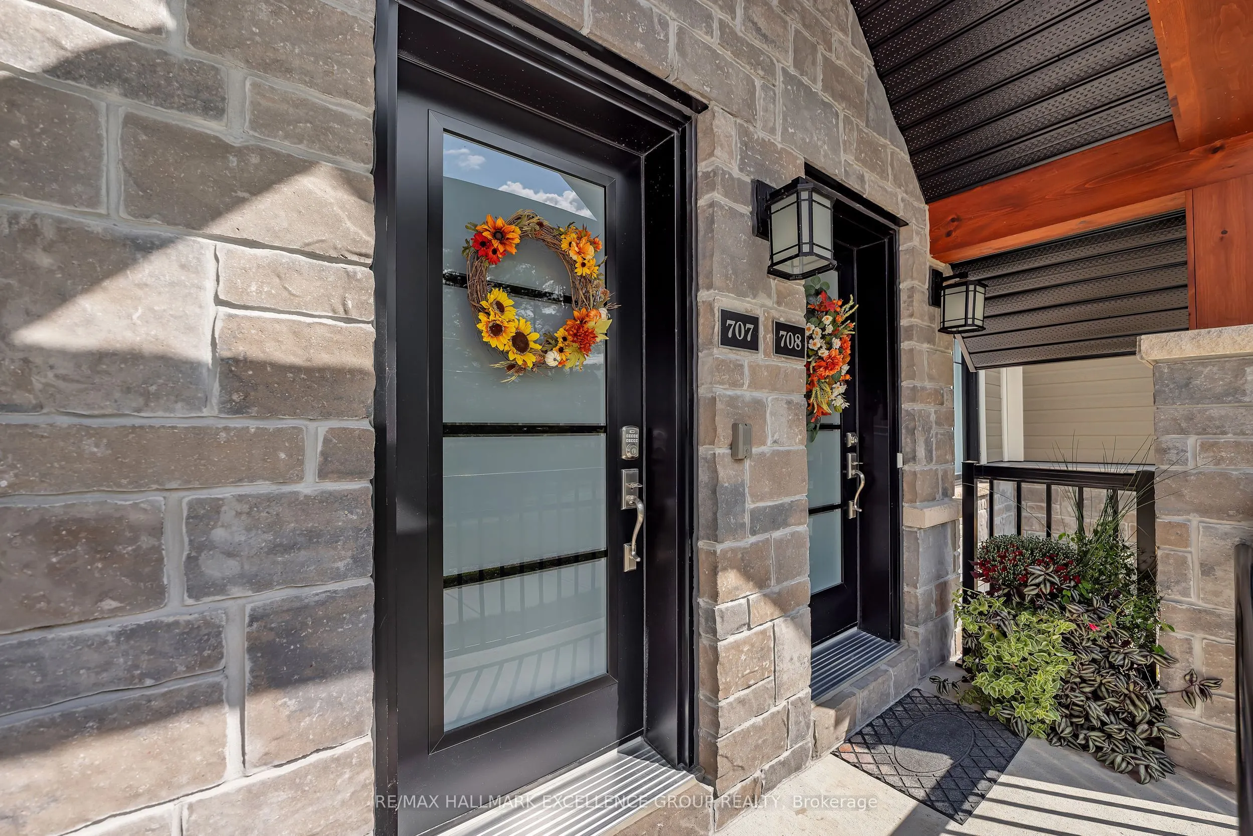 360 Montee Outaouais Road, #707