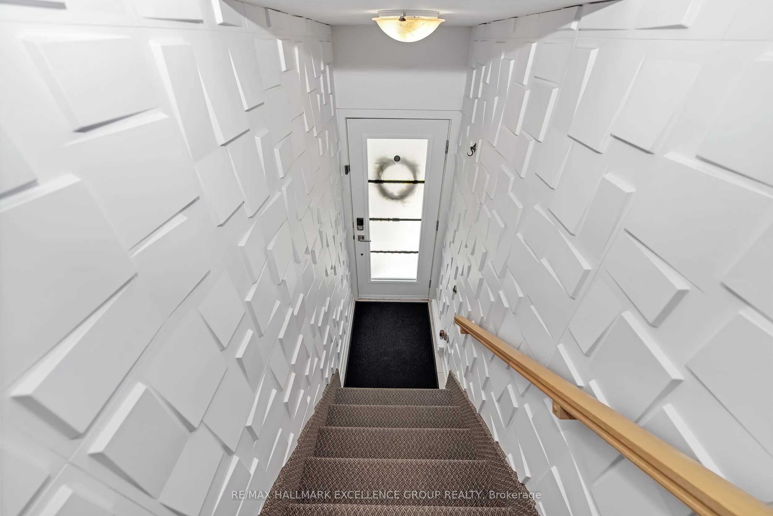 360 Montee Outaouais Road, #707