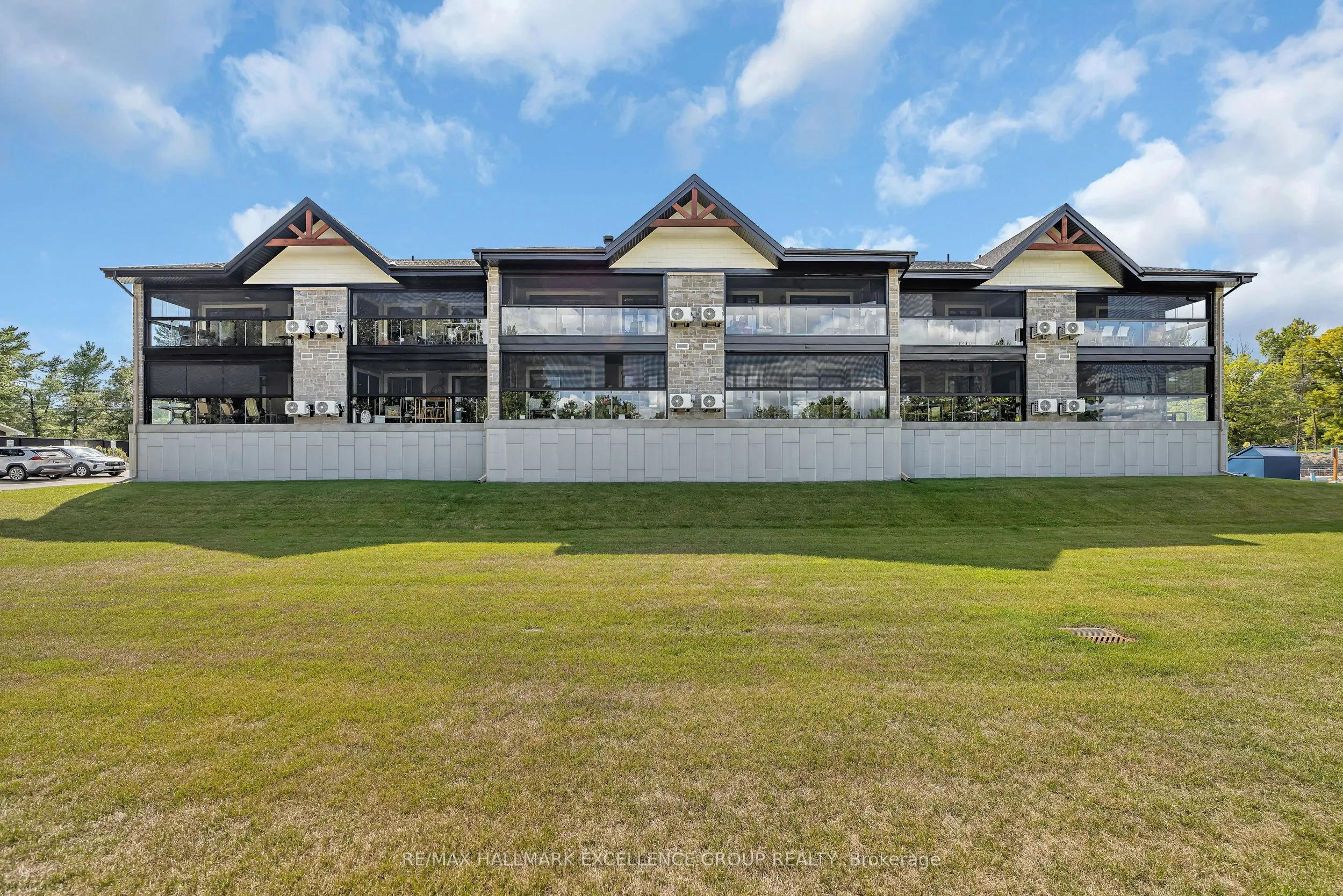 360 Montee Outaouais Road, #707