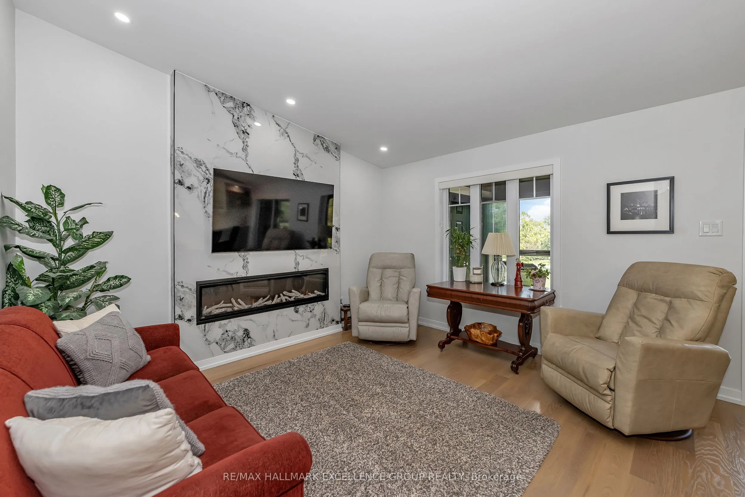 360 Montee Outaouais Road, #707