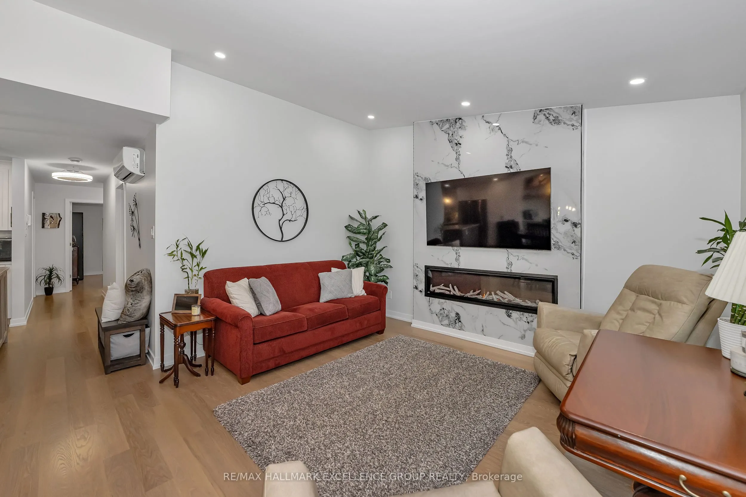 360 Montee Outaouais Road, #707