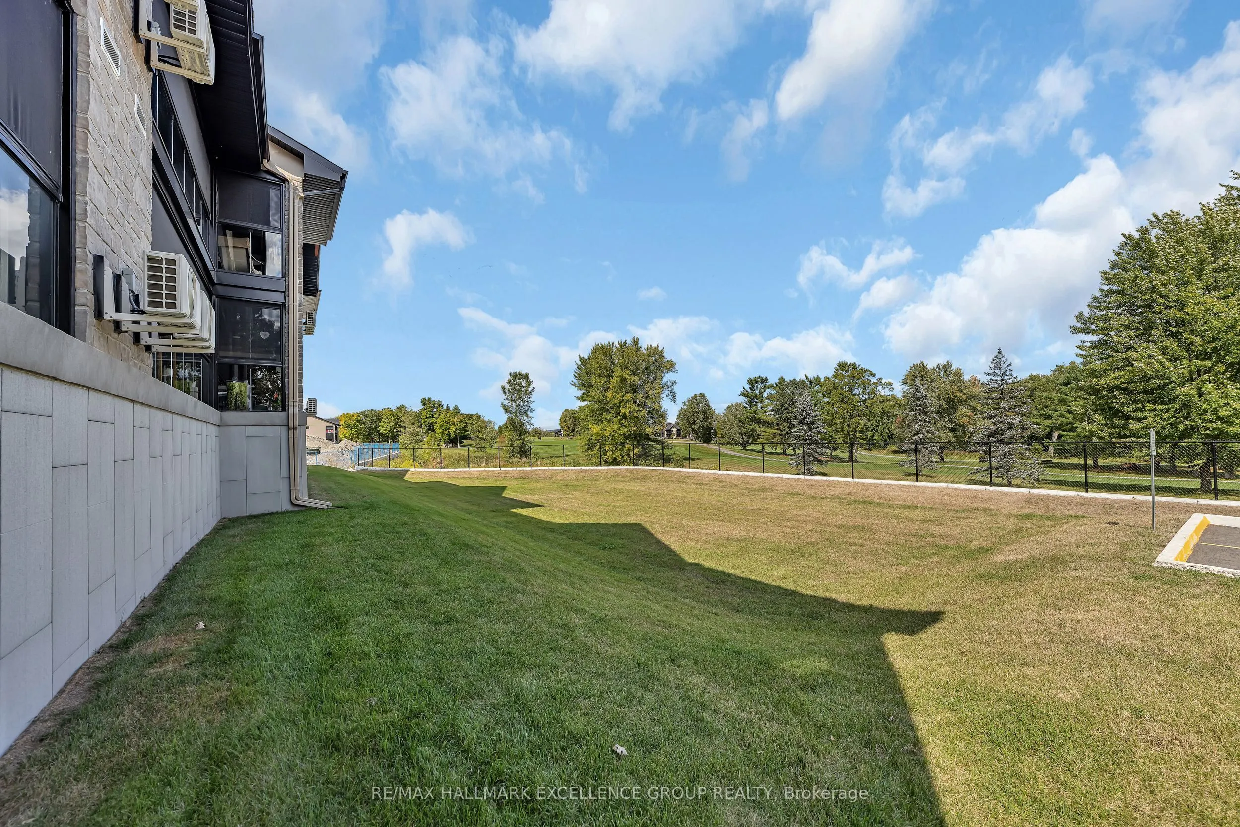 360 Montee Outaouais Road, #707