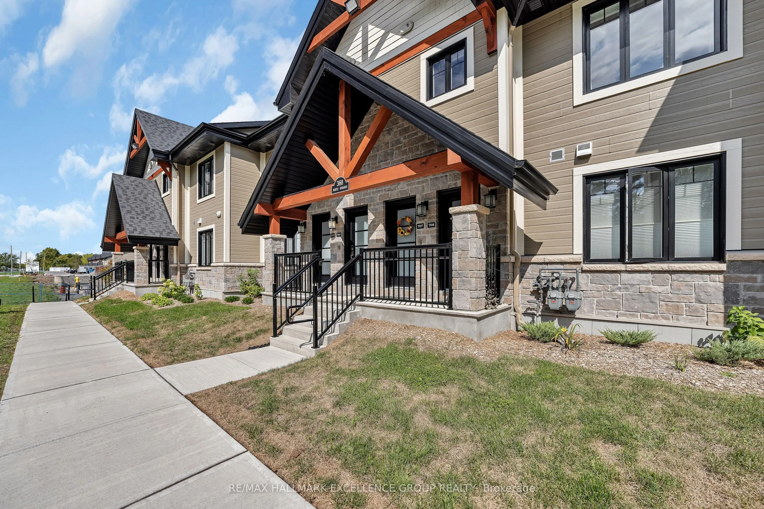 360 Montee Outaouais Road, #707