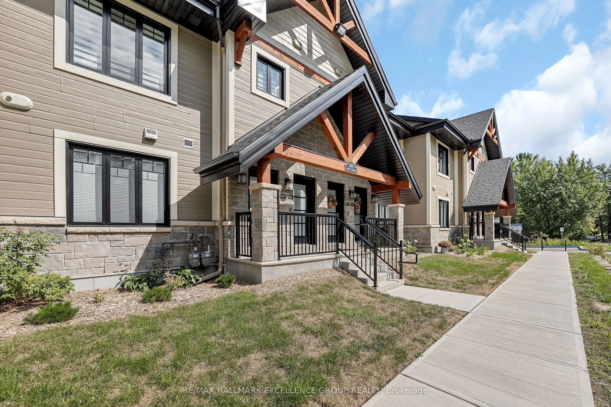 360 Montee Outaouais Road, #707
