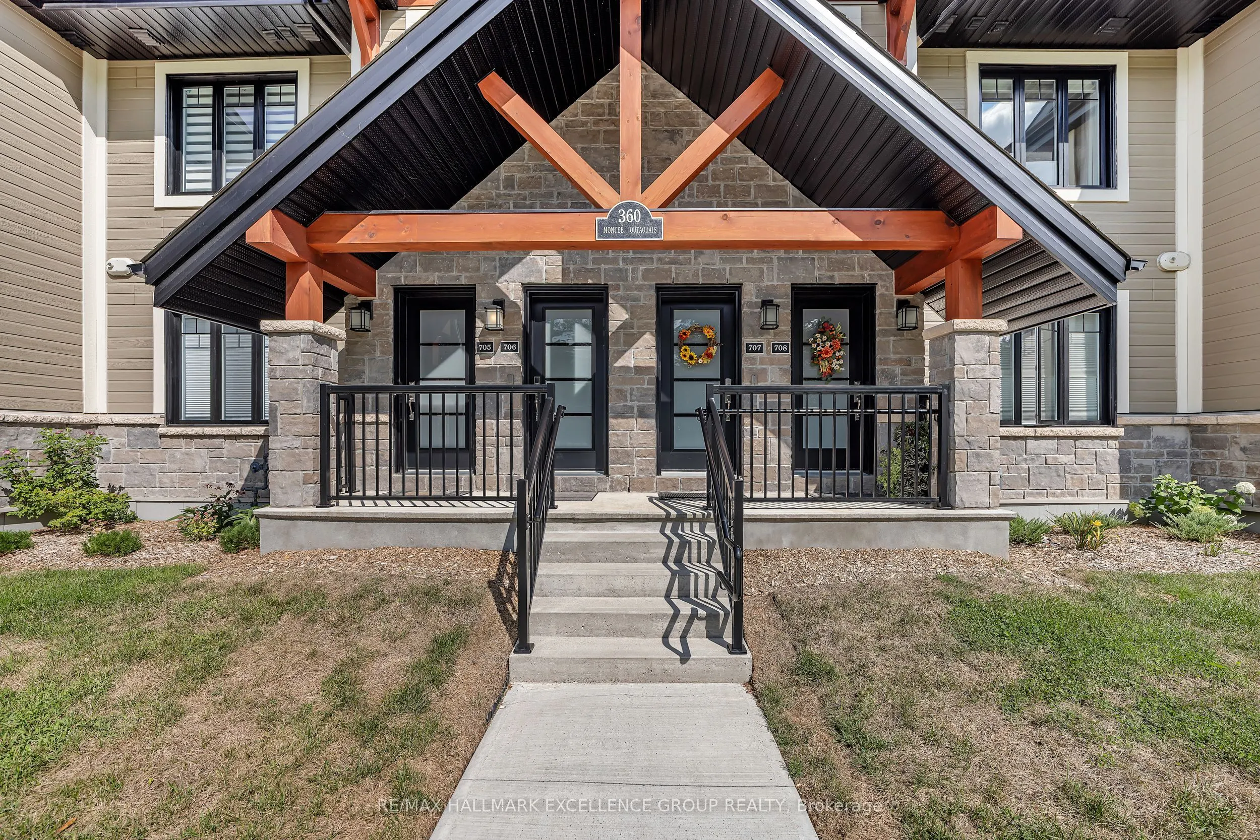 360 Montee Outaouais Road, #707