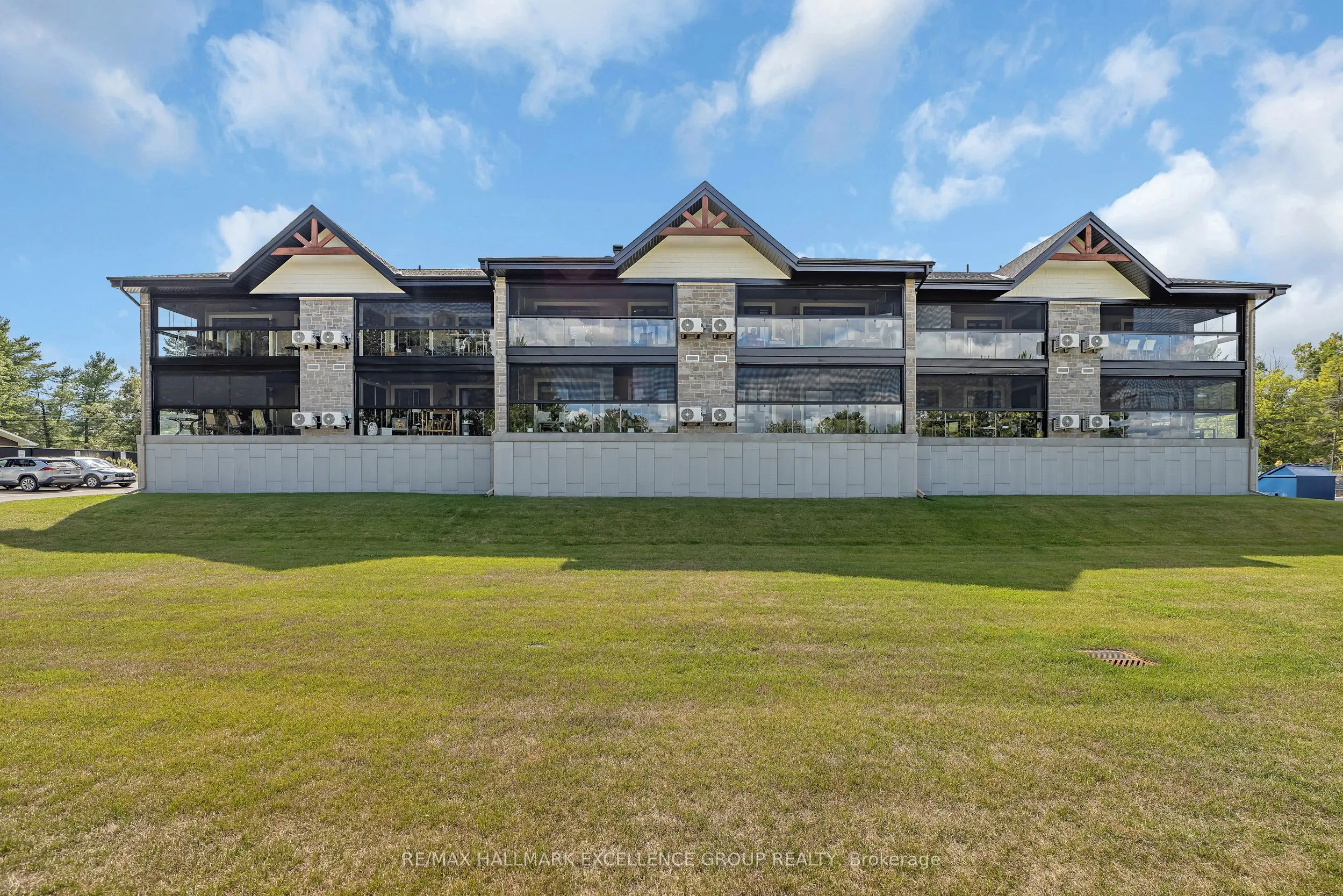 360 Montee Outaouais Road, #707