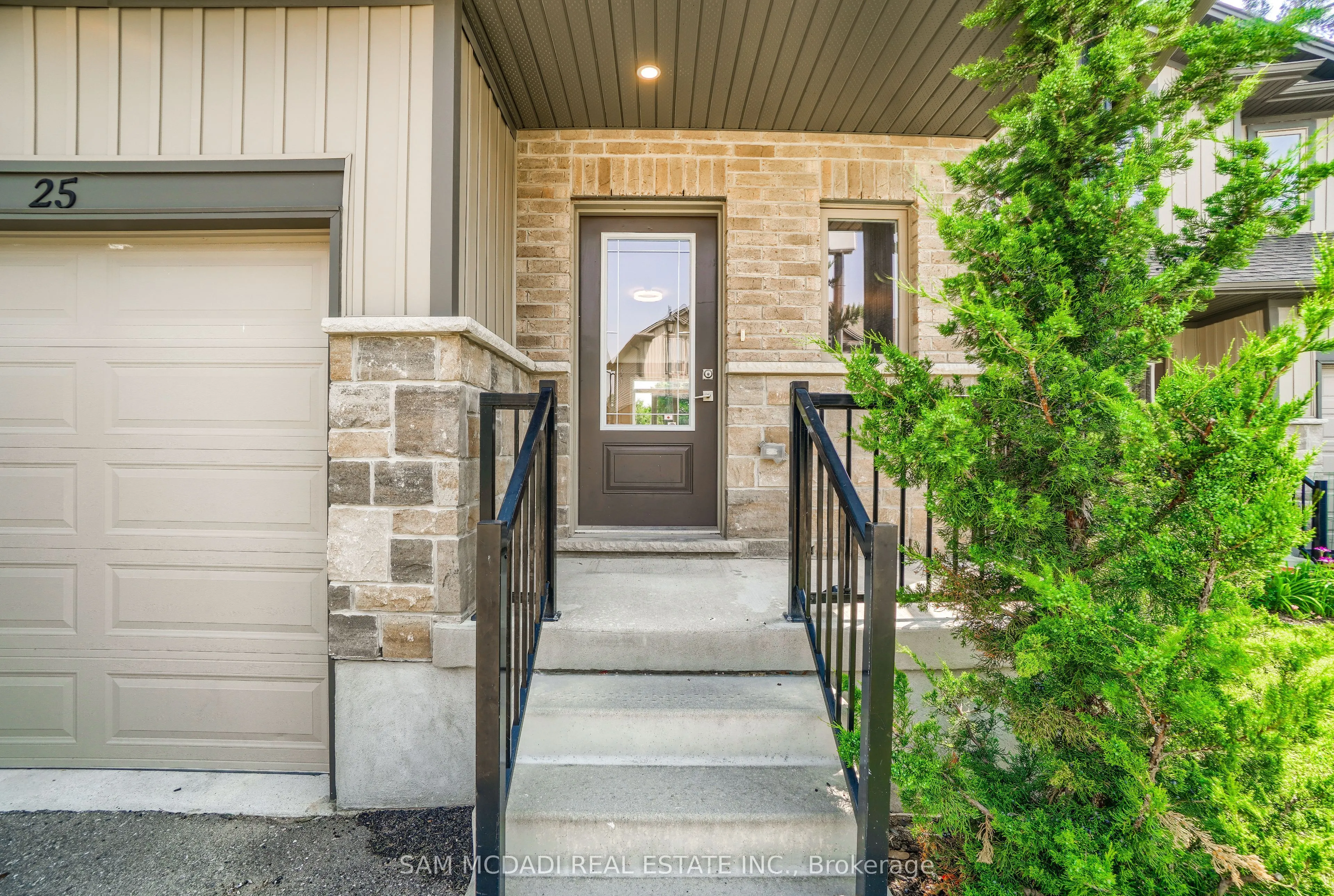 1023 Devonshire Avenue, #25
