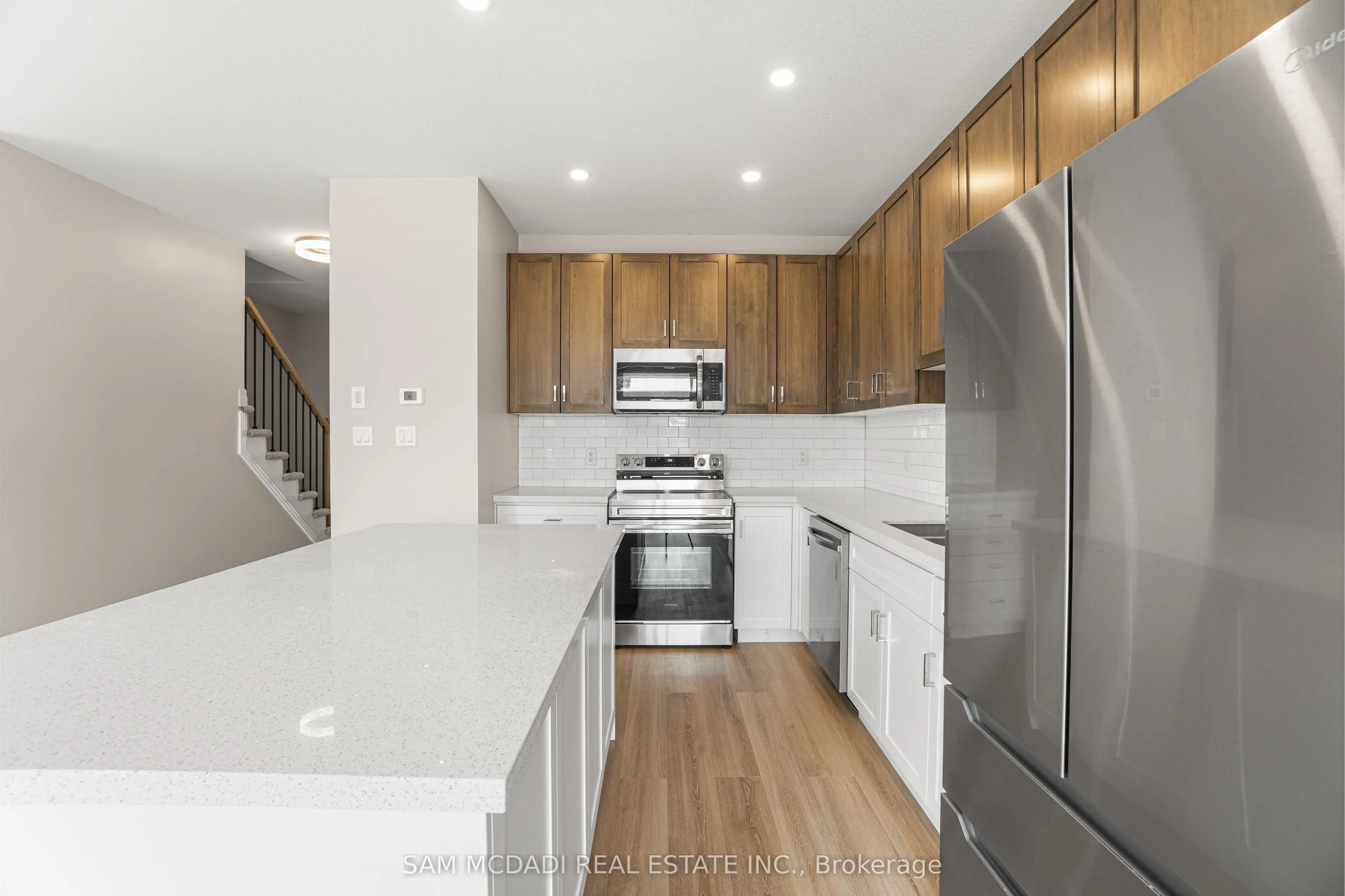 1023 Devonshire Avenue, #25