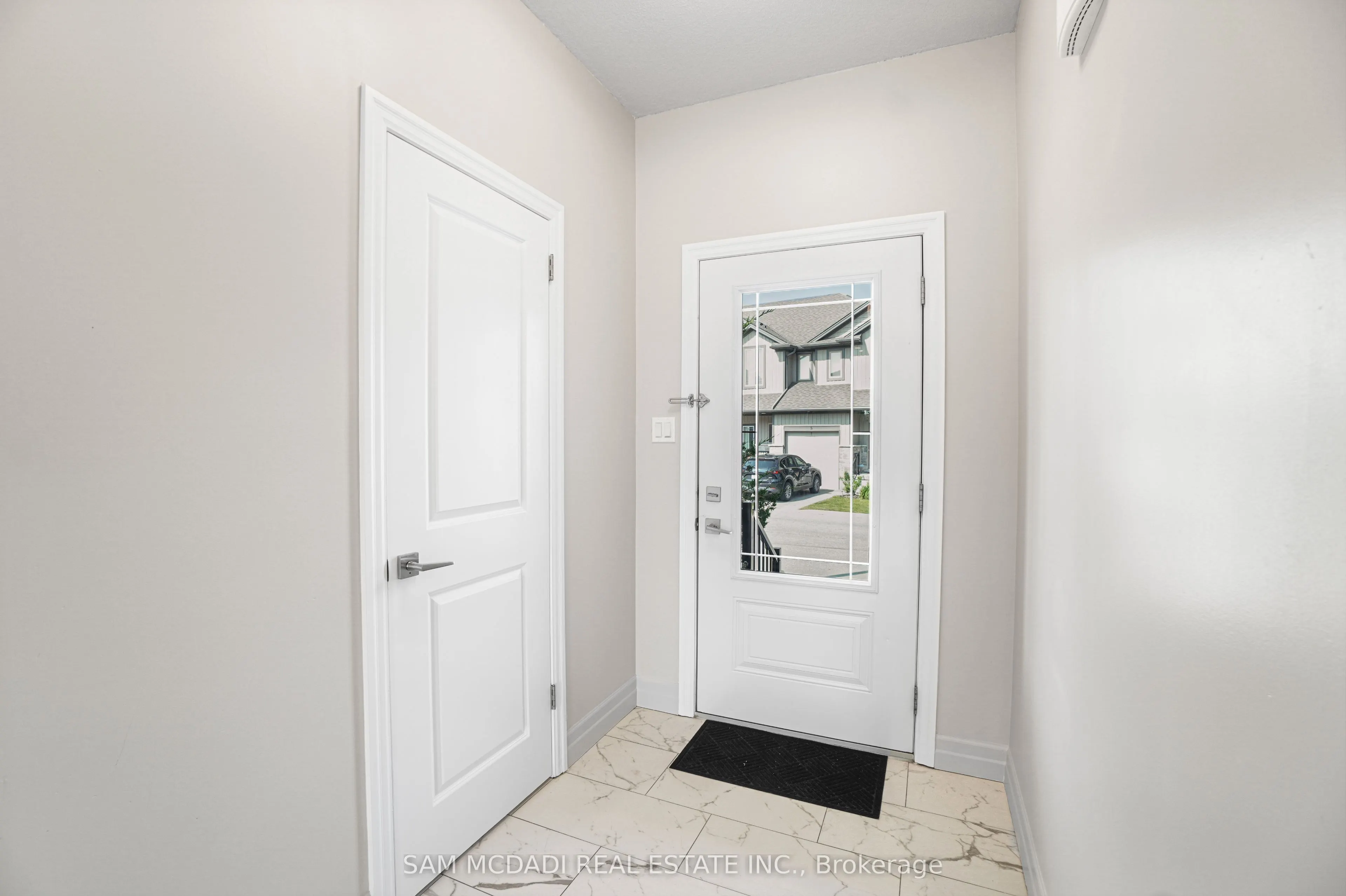 1023 Devonshire Avenue, #25