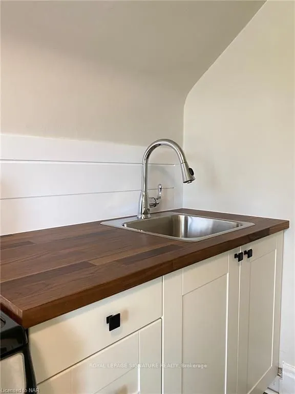 13 Delaware Avenue, #Upper