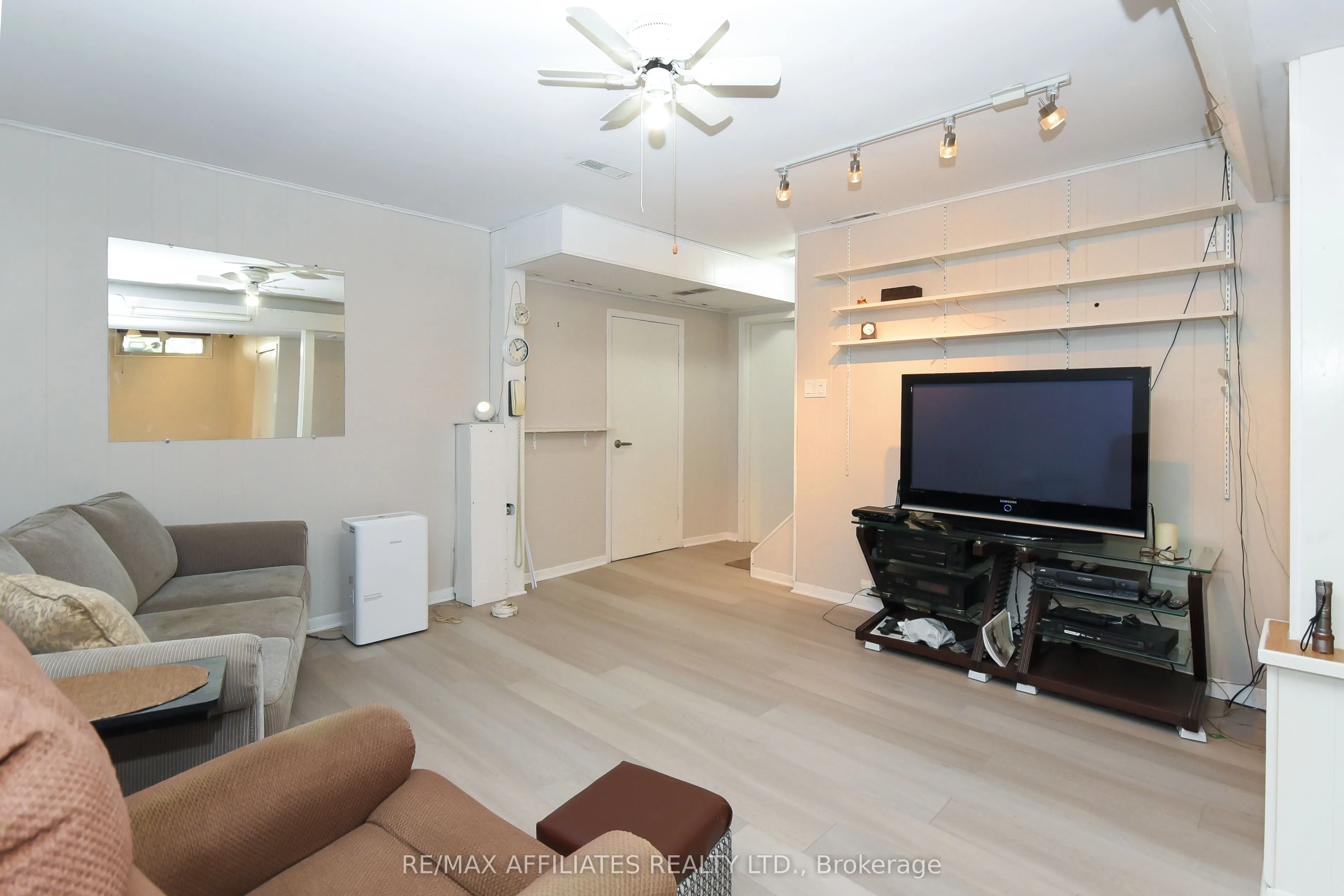 323 Fullerton Avenue