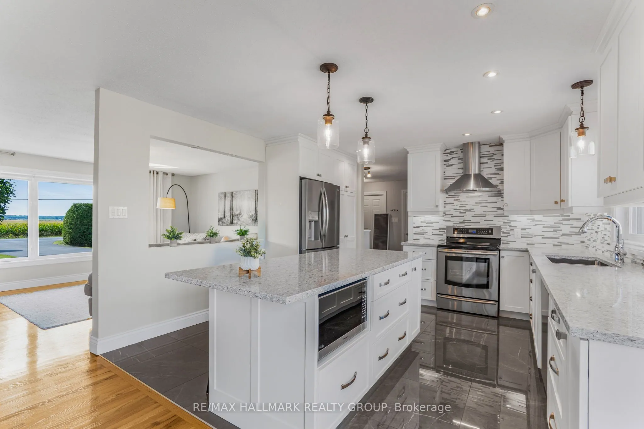 2321 DU LAC Road