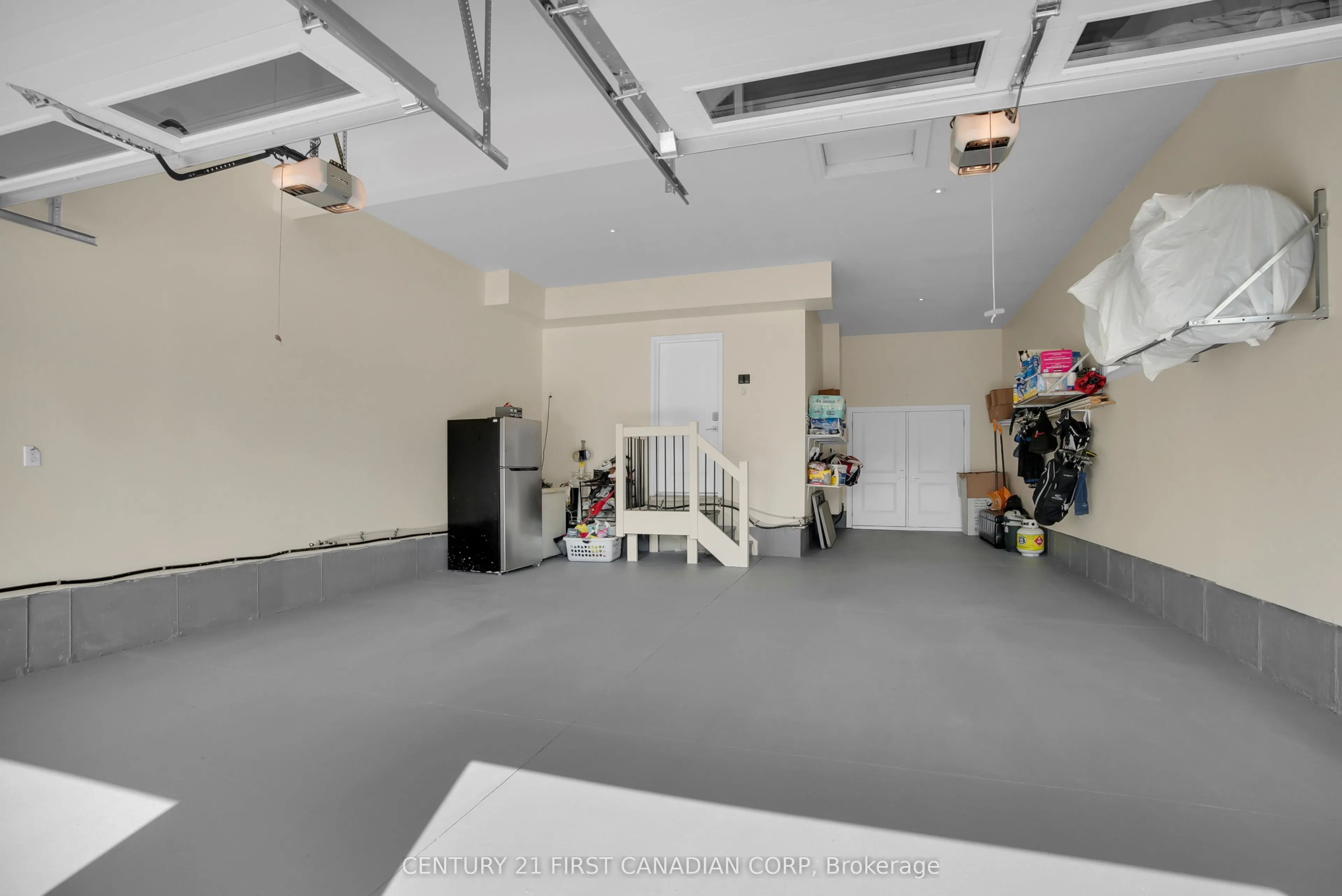 90 Pebblecreek Walk W