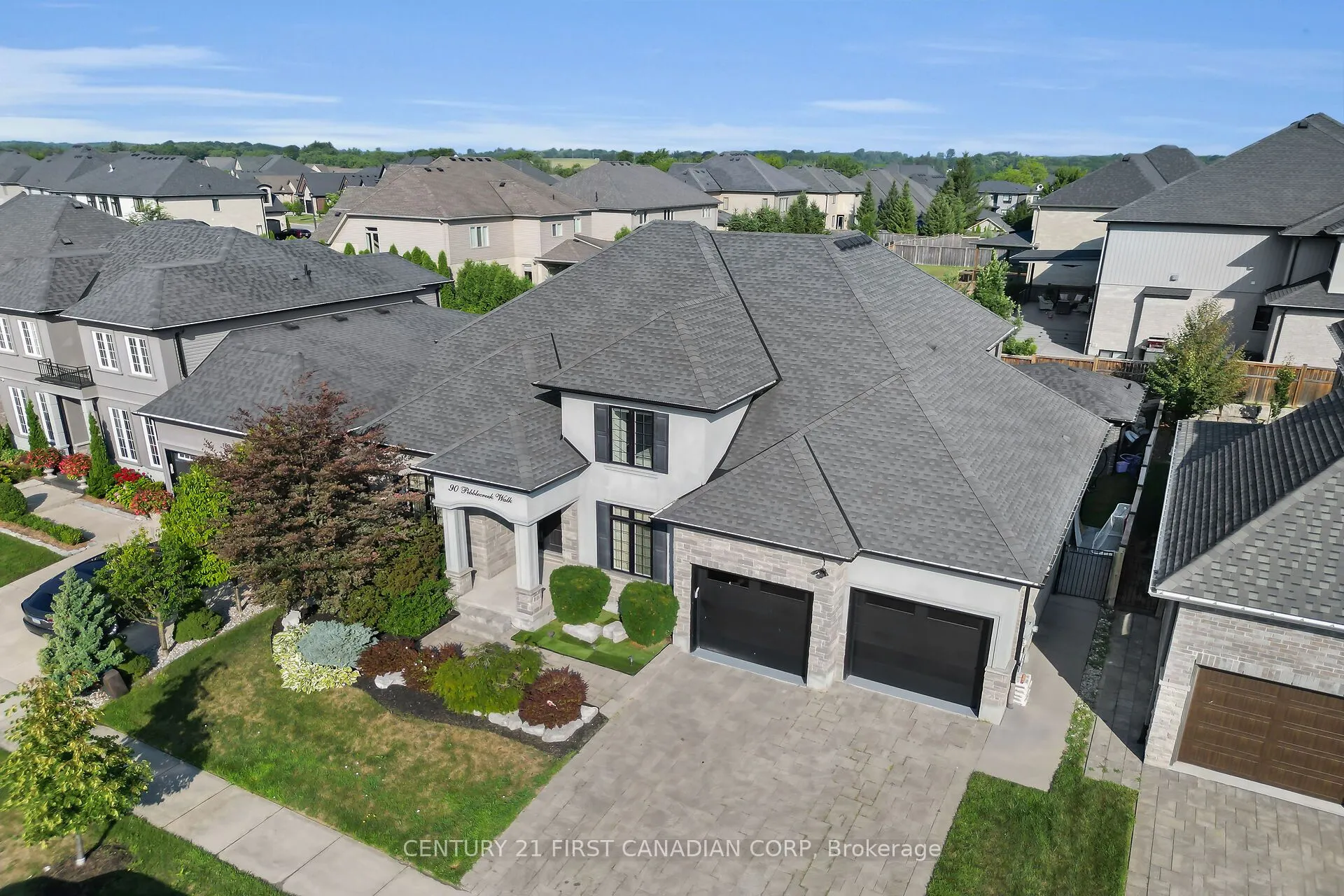 90 Pebblecreek Walk W
