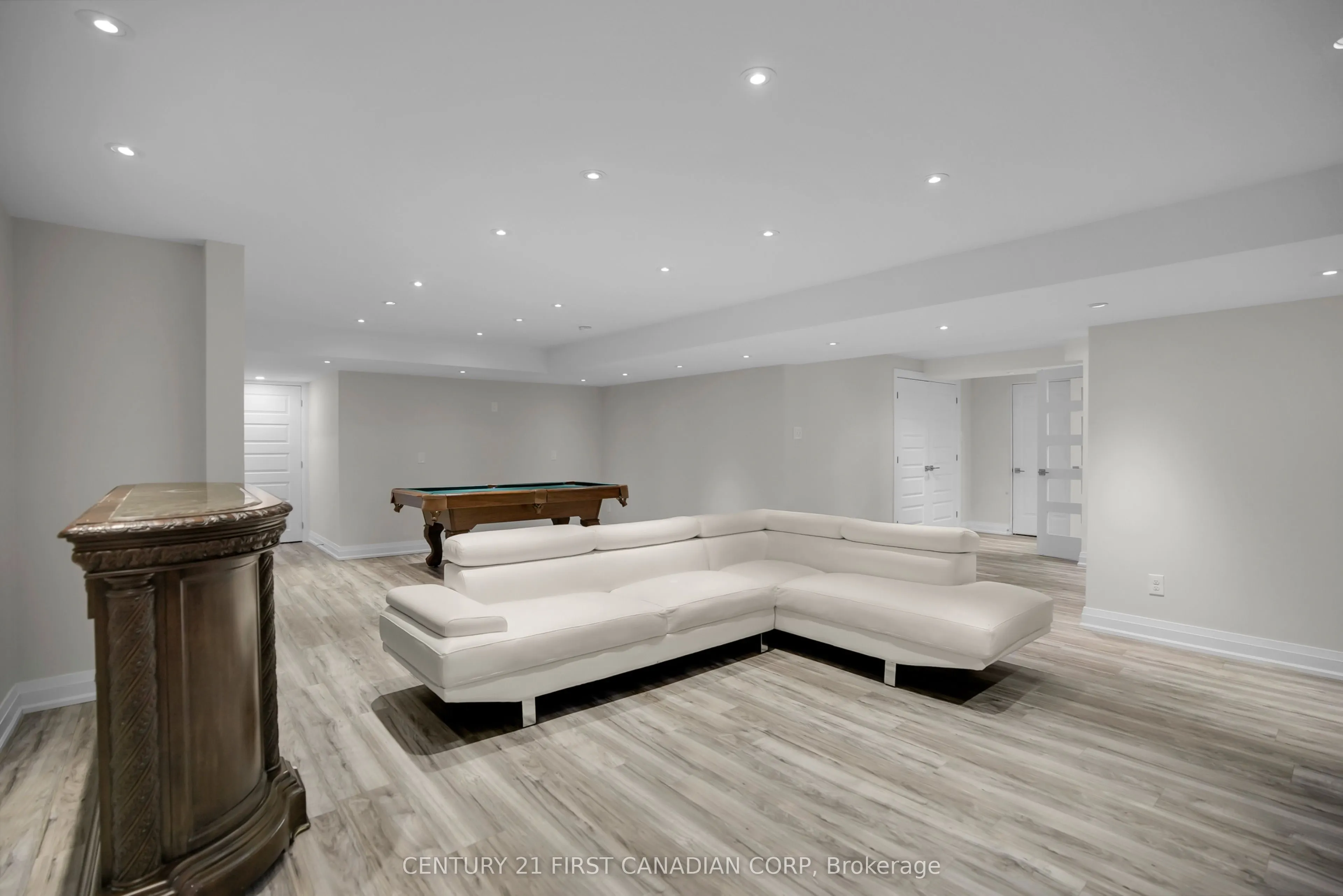 90 Pebblecreek Walk W