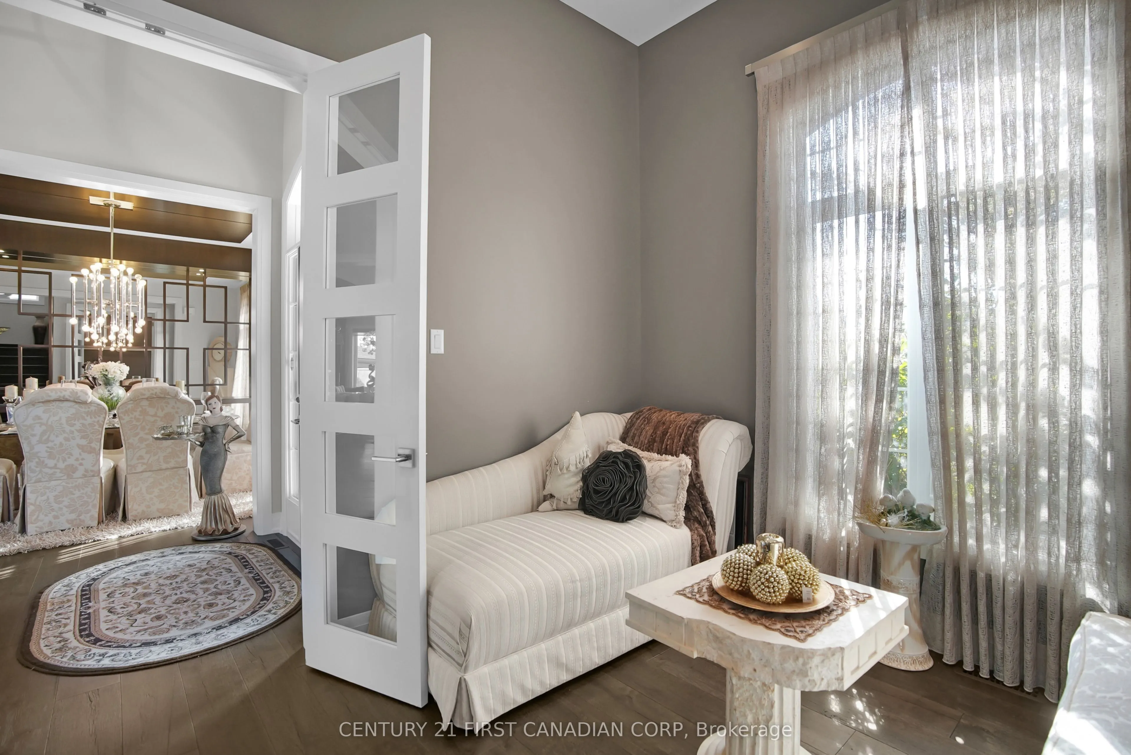 90 Pebblecreek Walk W